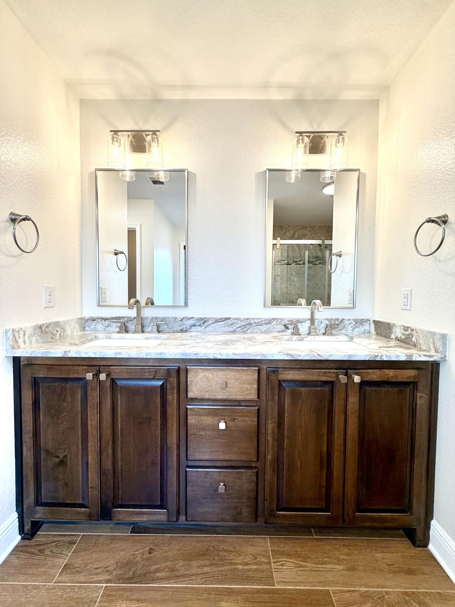 FOX VALLEY - Residential