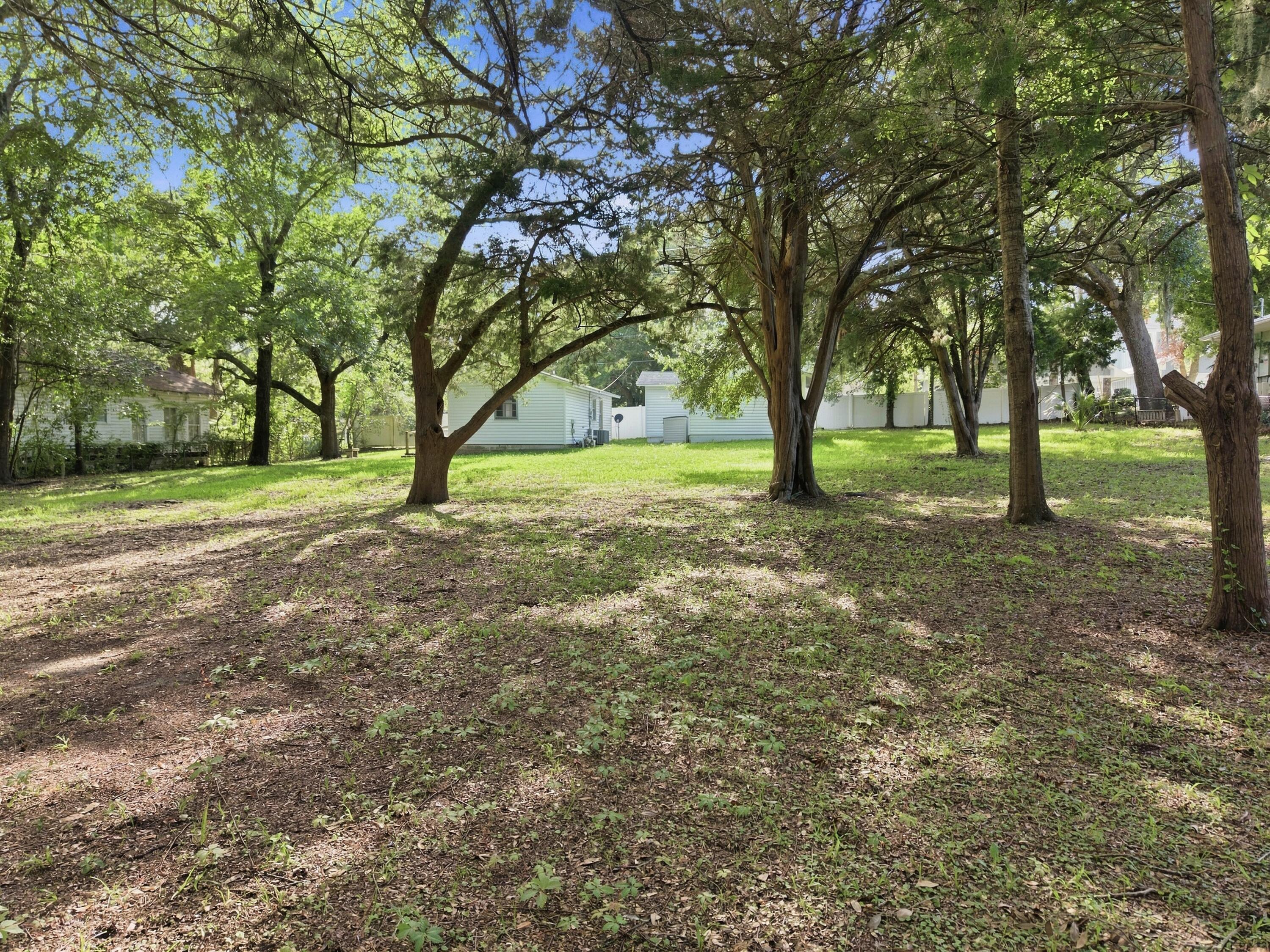 GREATER CAMP WALTON - Residential
