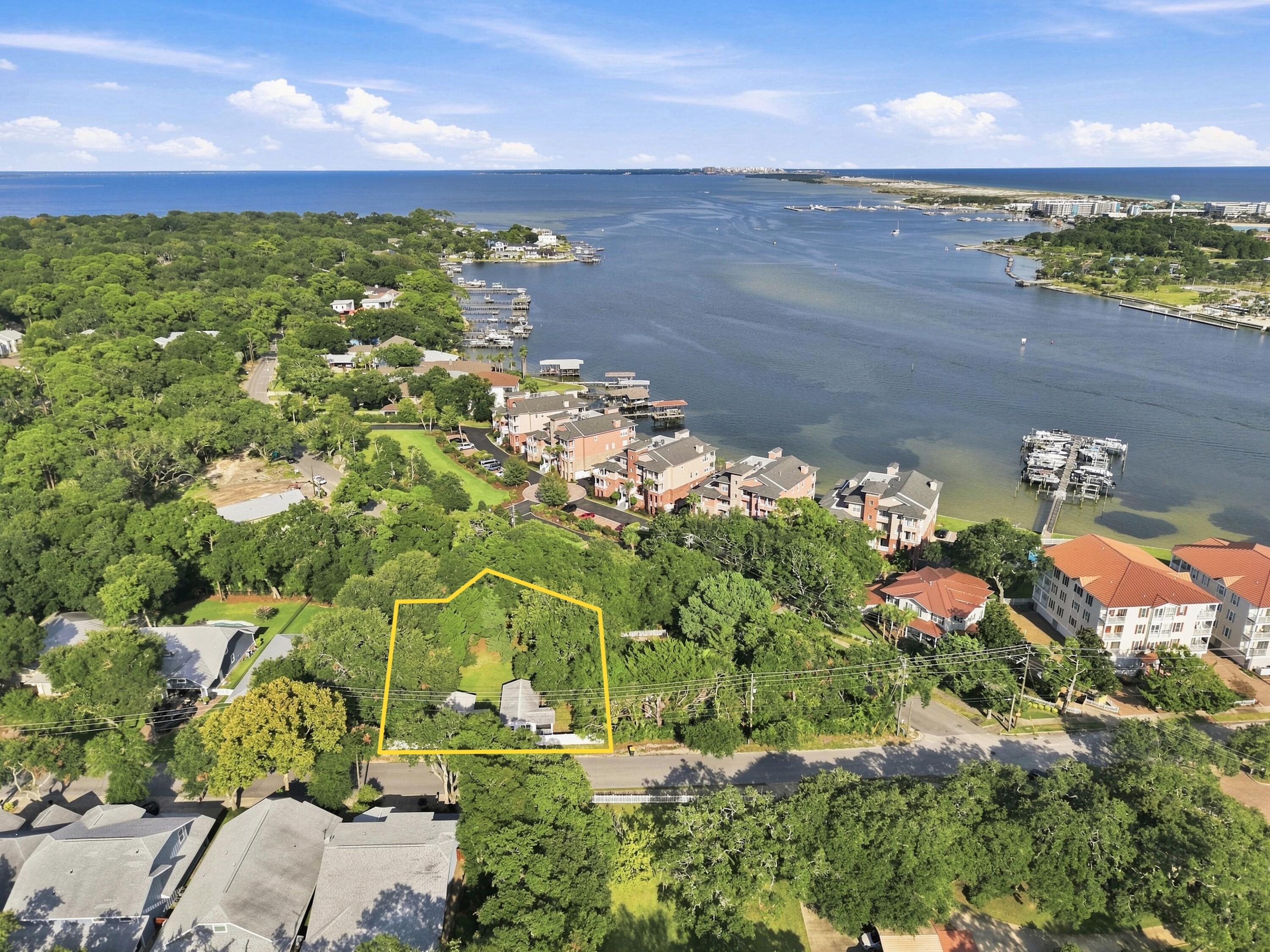 GREATER CAMP WALTON - Residential
