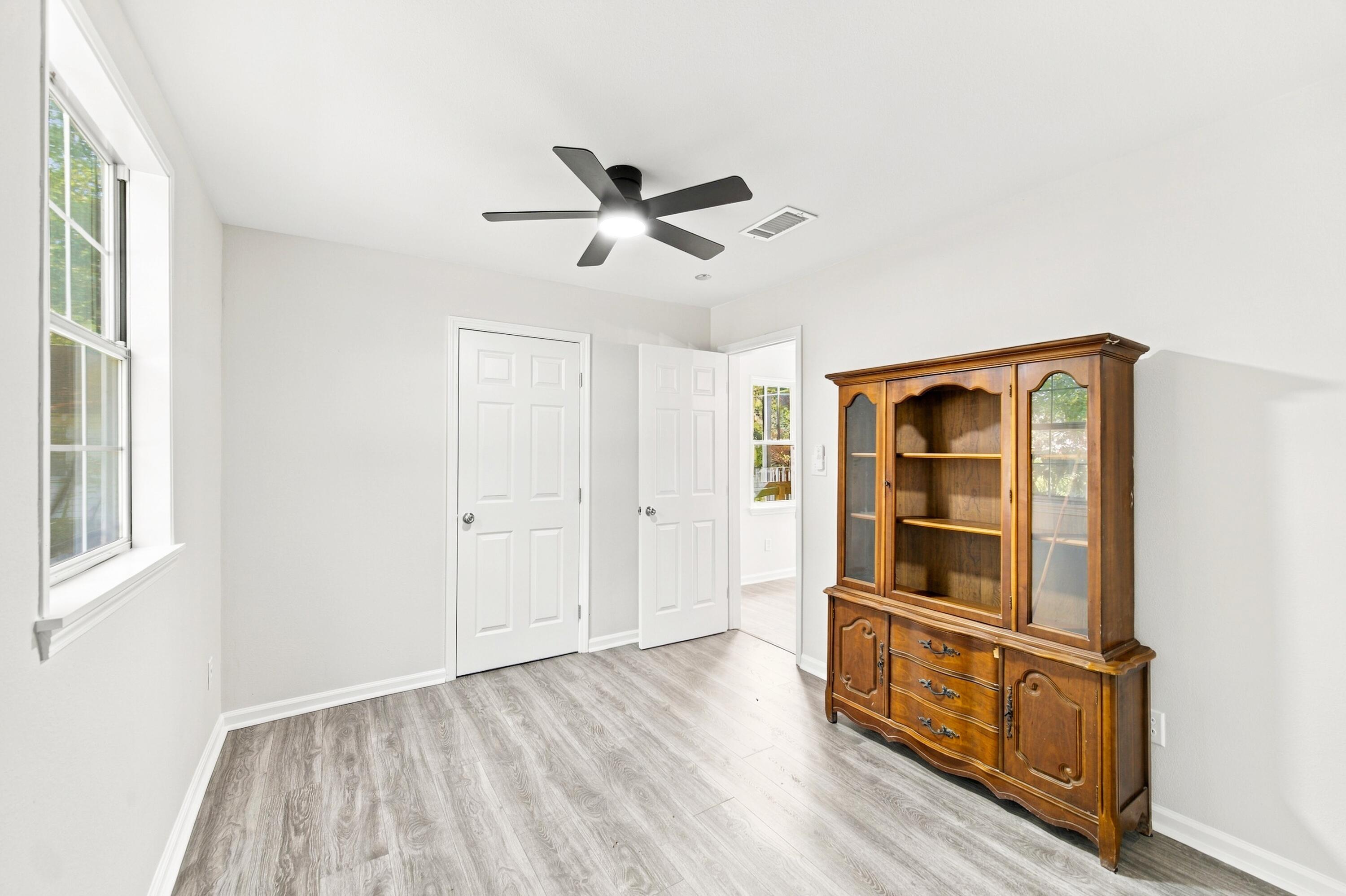 GREATER CAMP WALTON - Residential