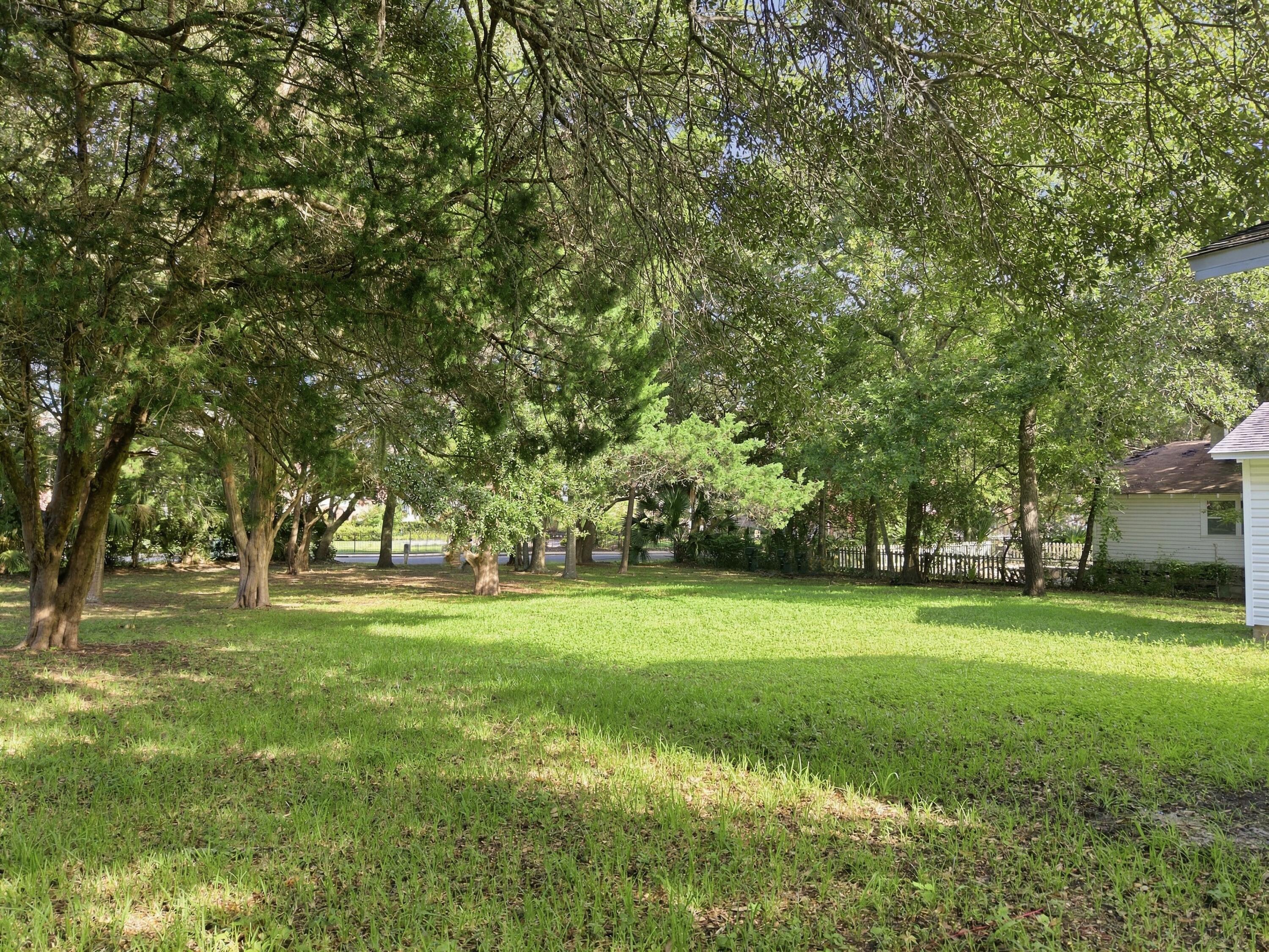 GREATER CAMP WALTON - Residential