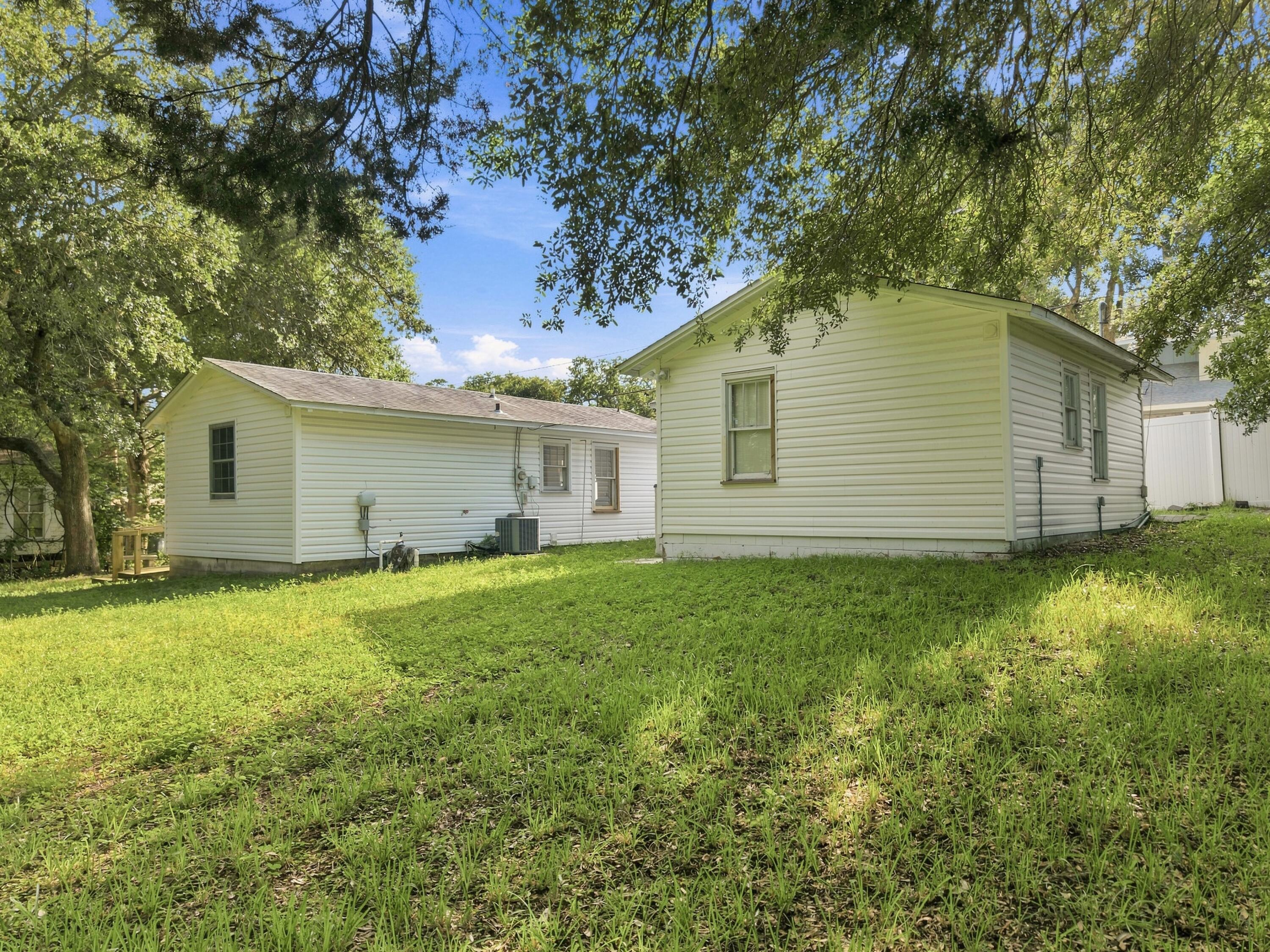 GREATER CAMP WALTON - Residential