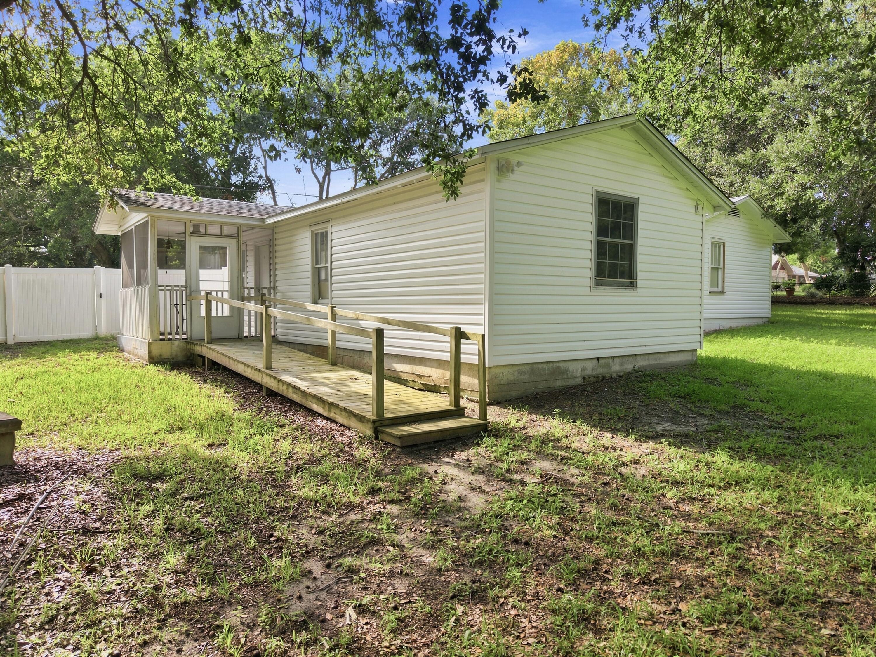 GREATER CAMP WALTON - Residential