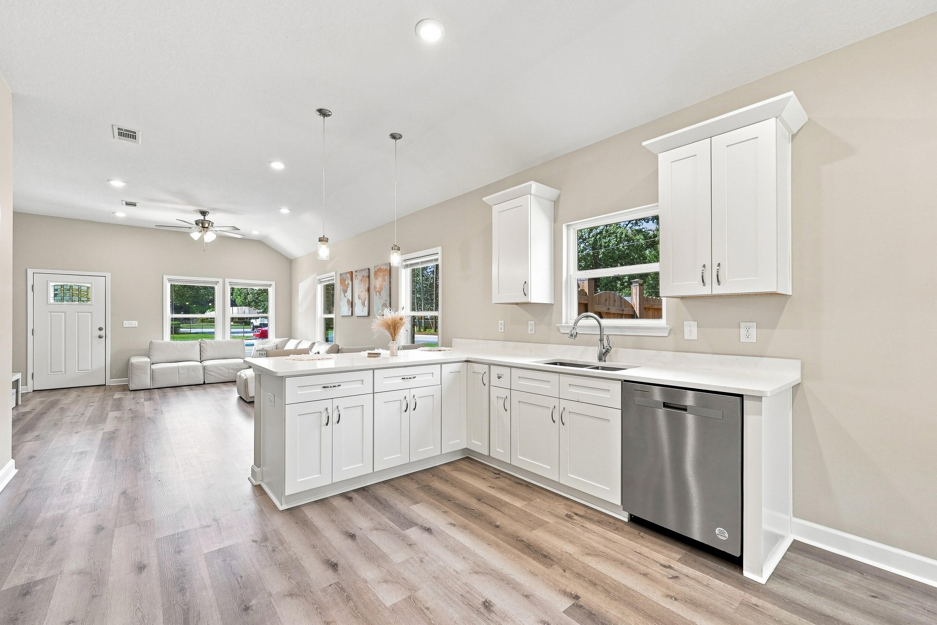QUIET OAKS S/D - Residential