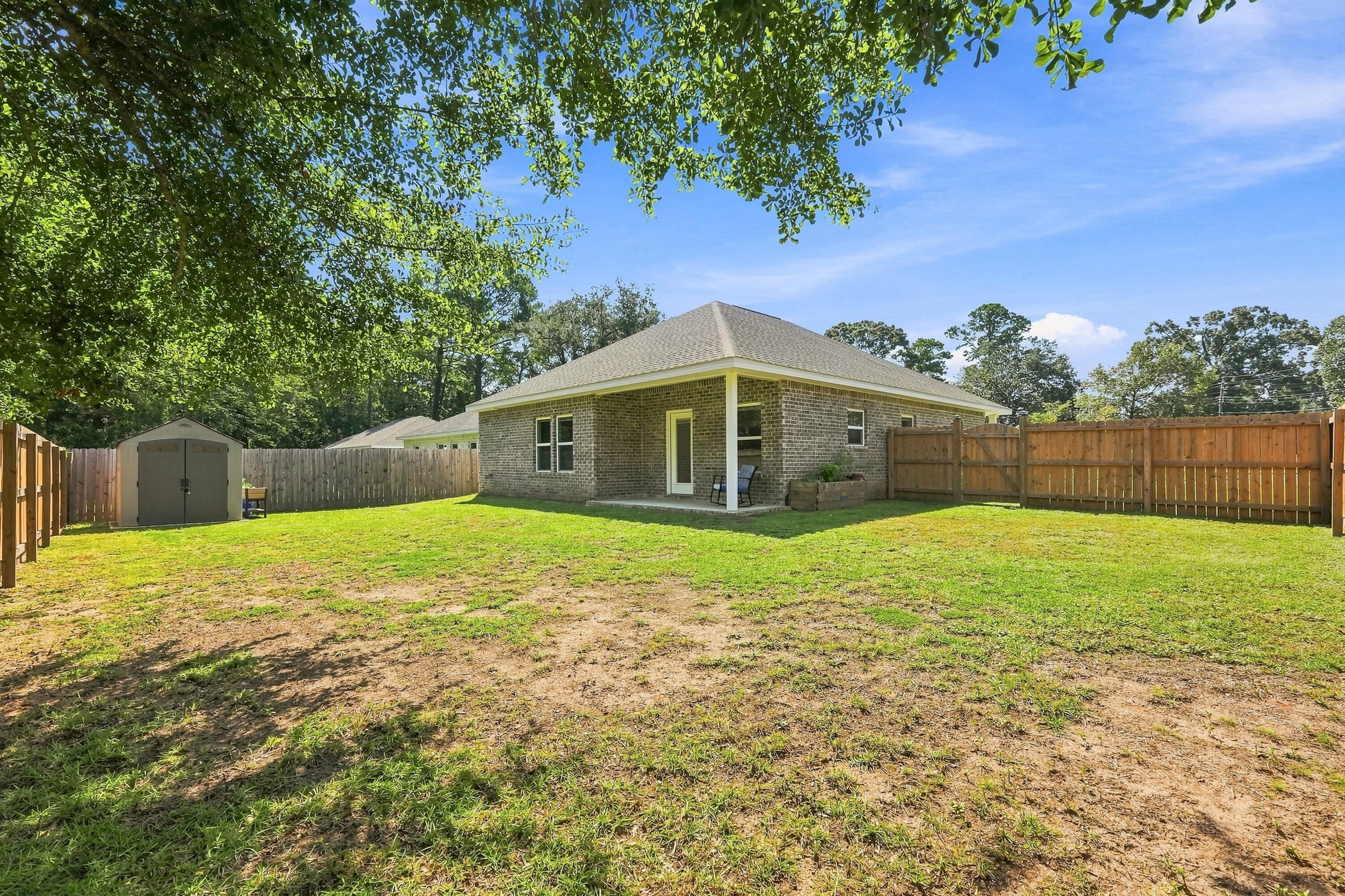 QUIET OAKS S/D - Residential