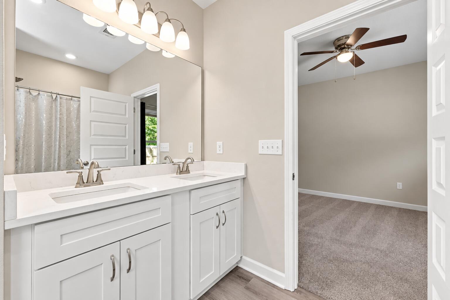 QUIET OAKS S/D - Residential