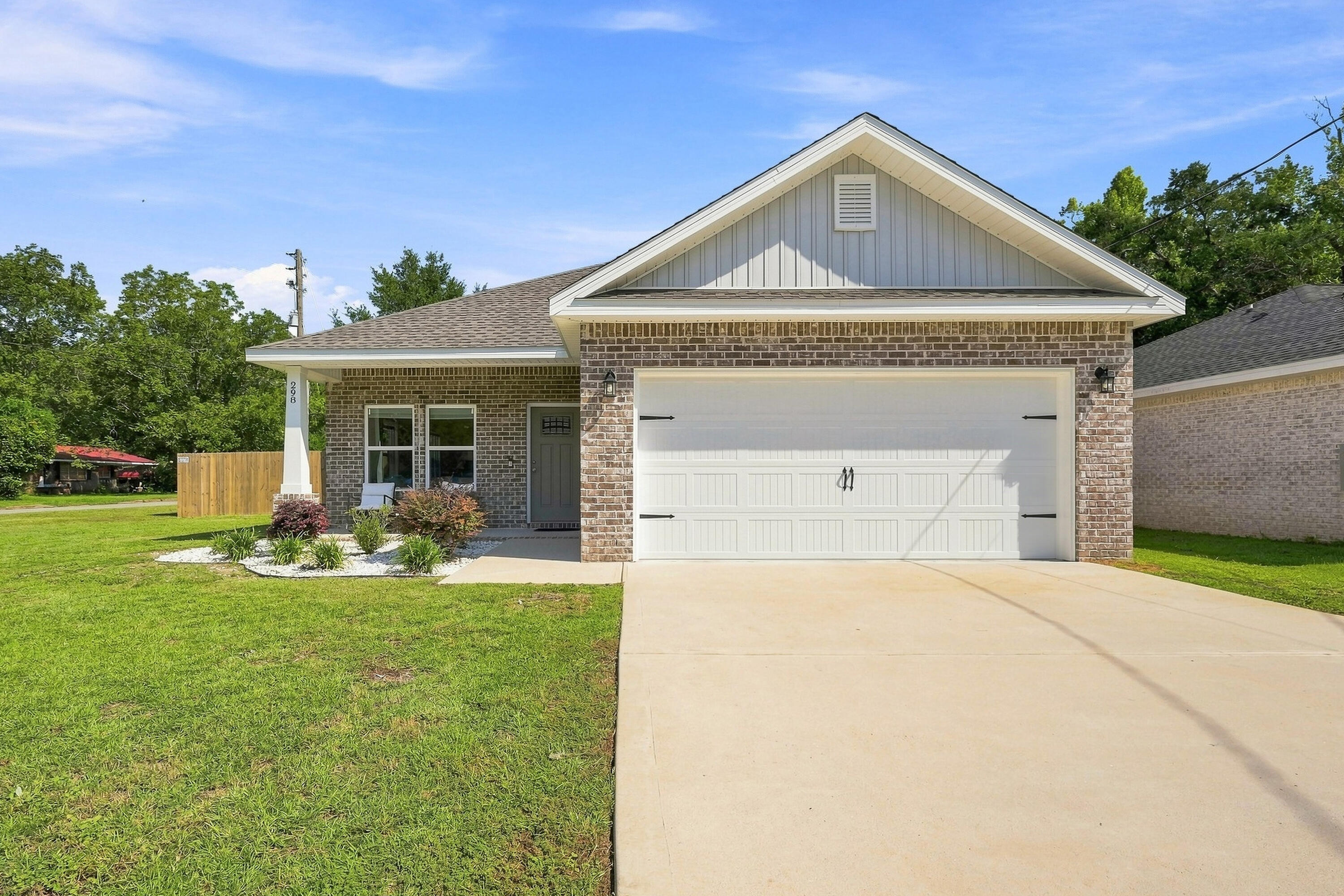 QUIET OAKS S/D - Residential