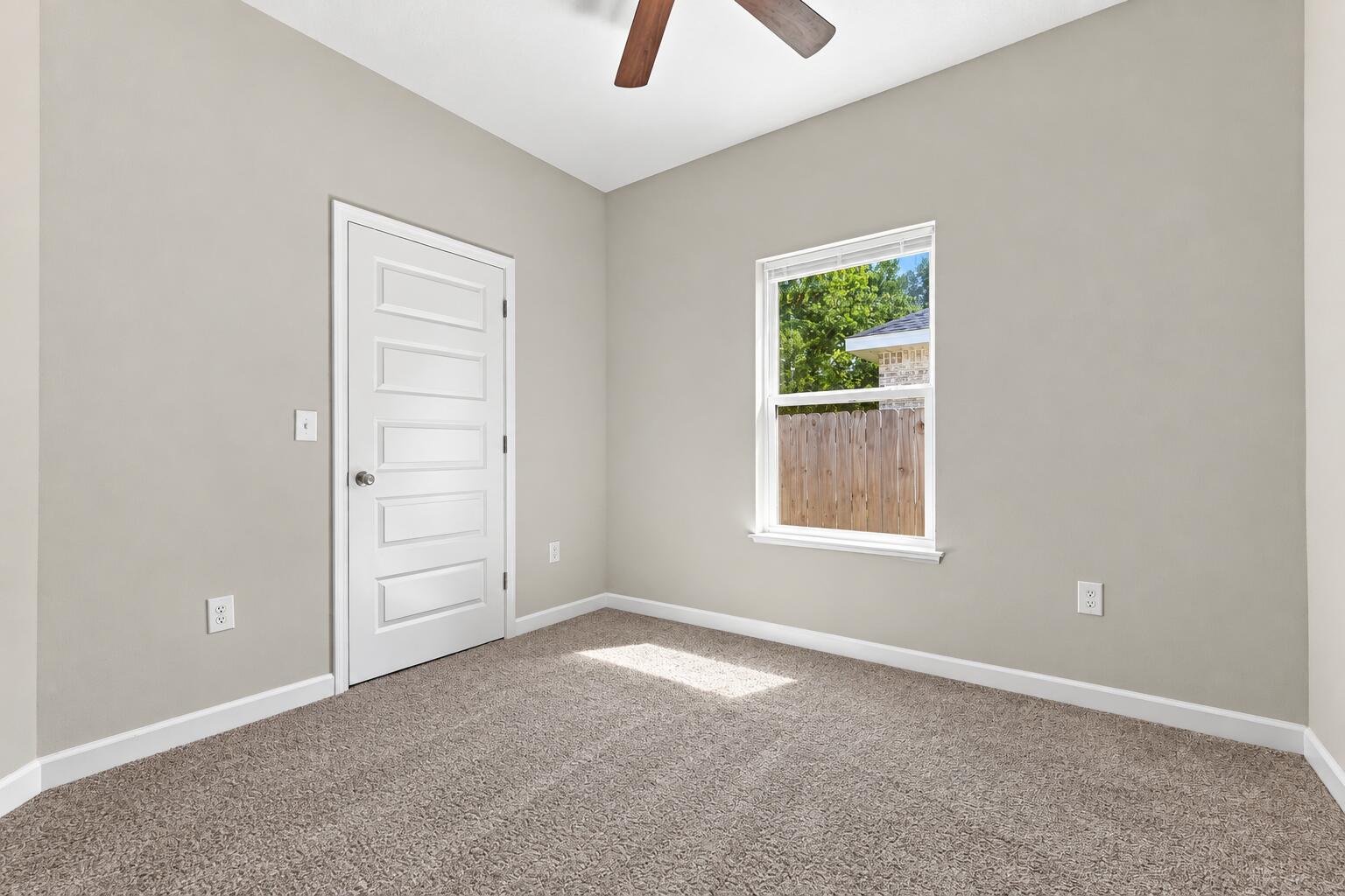 QUIET OAKS S/D - Residential