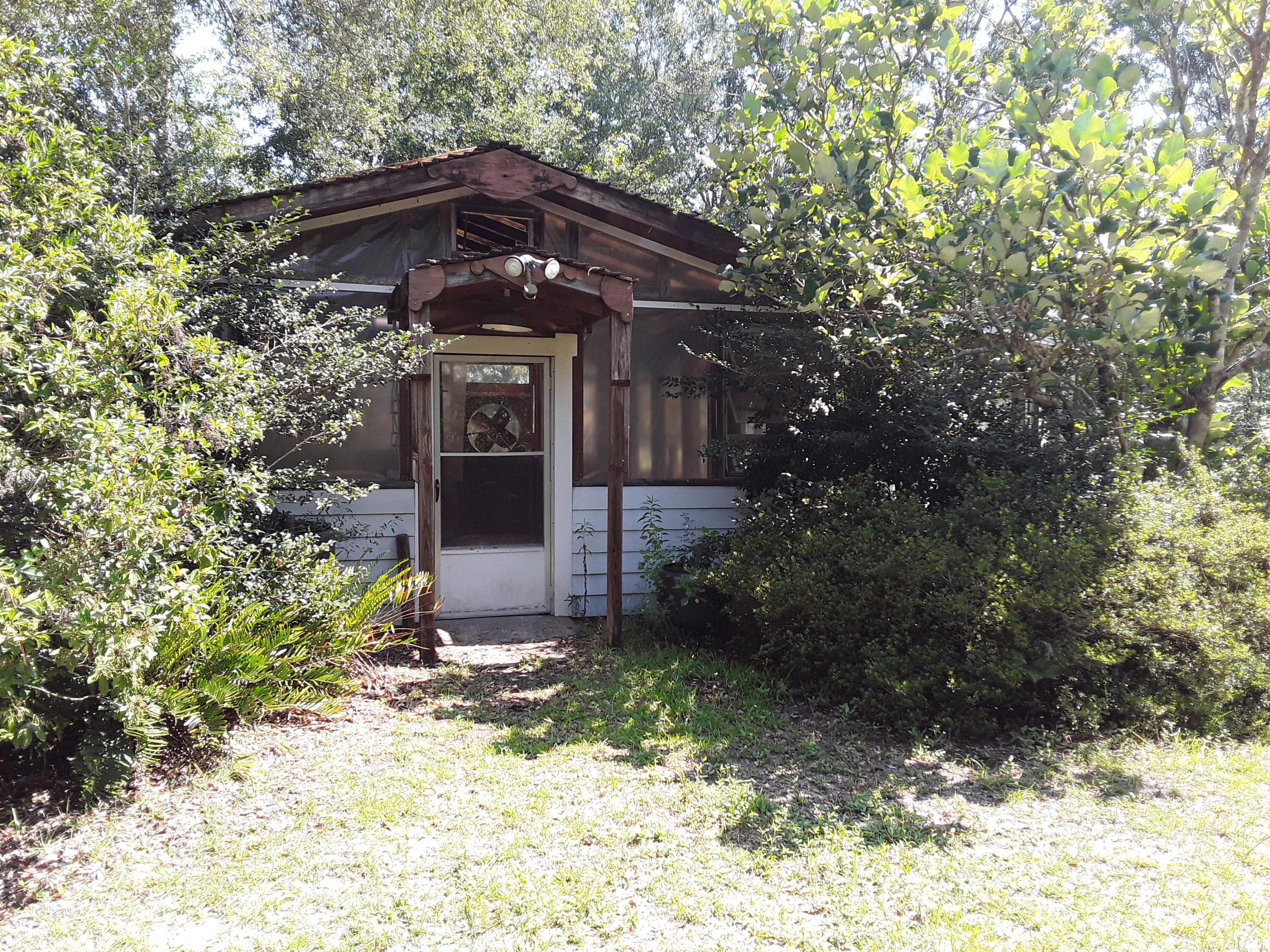 Kings Lake Rd - Residential
