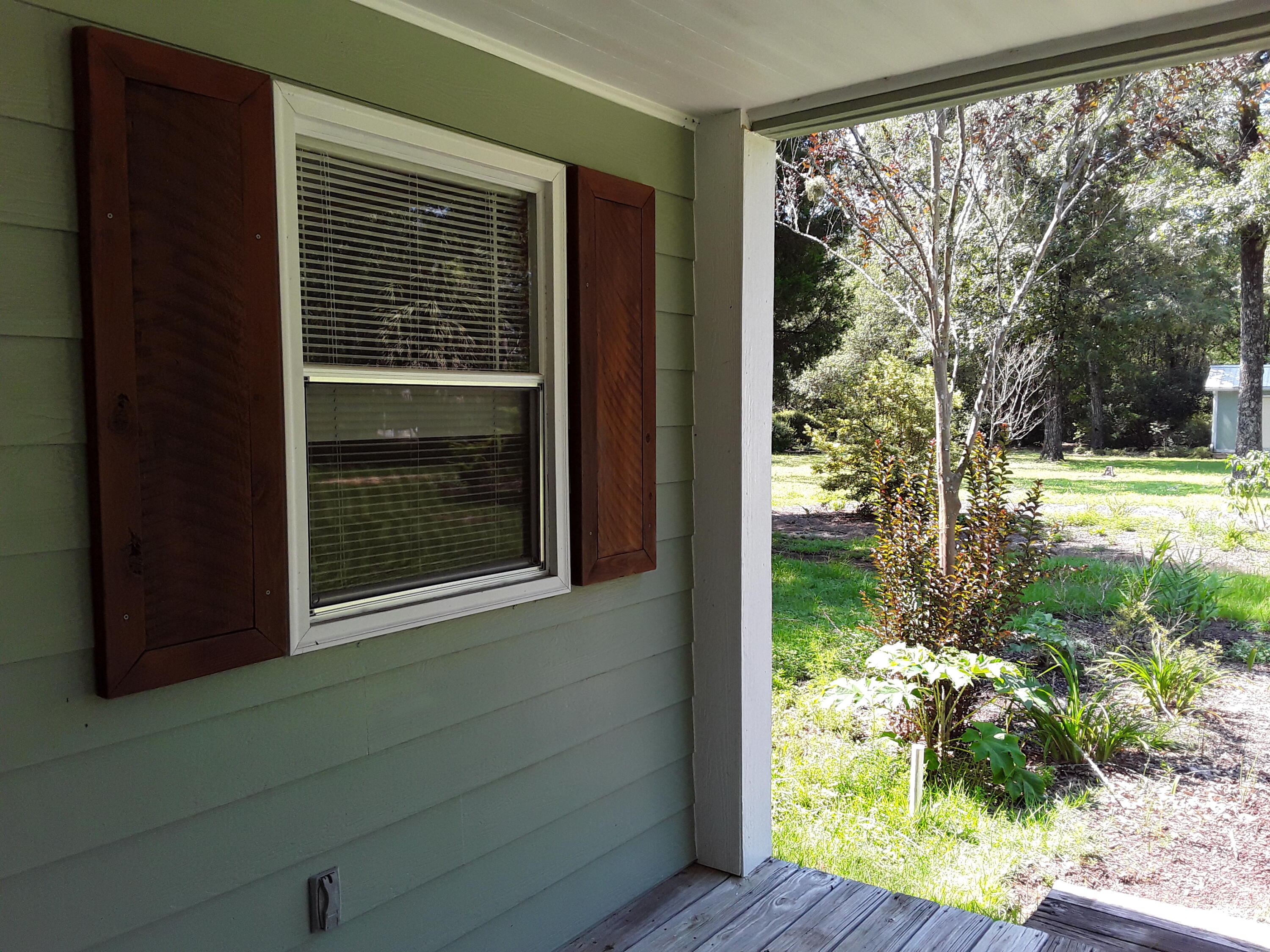 Kings Lake Rd - Residential
