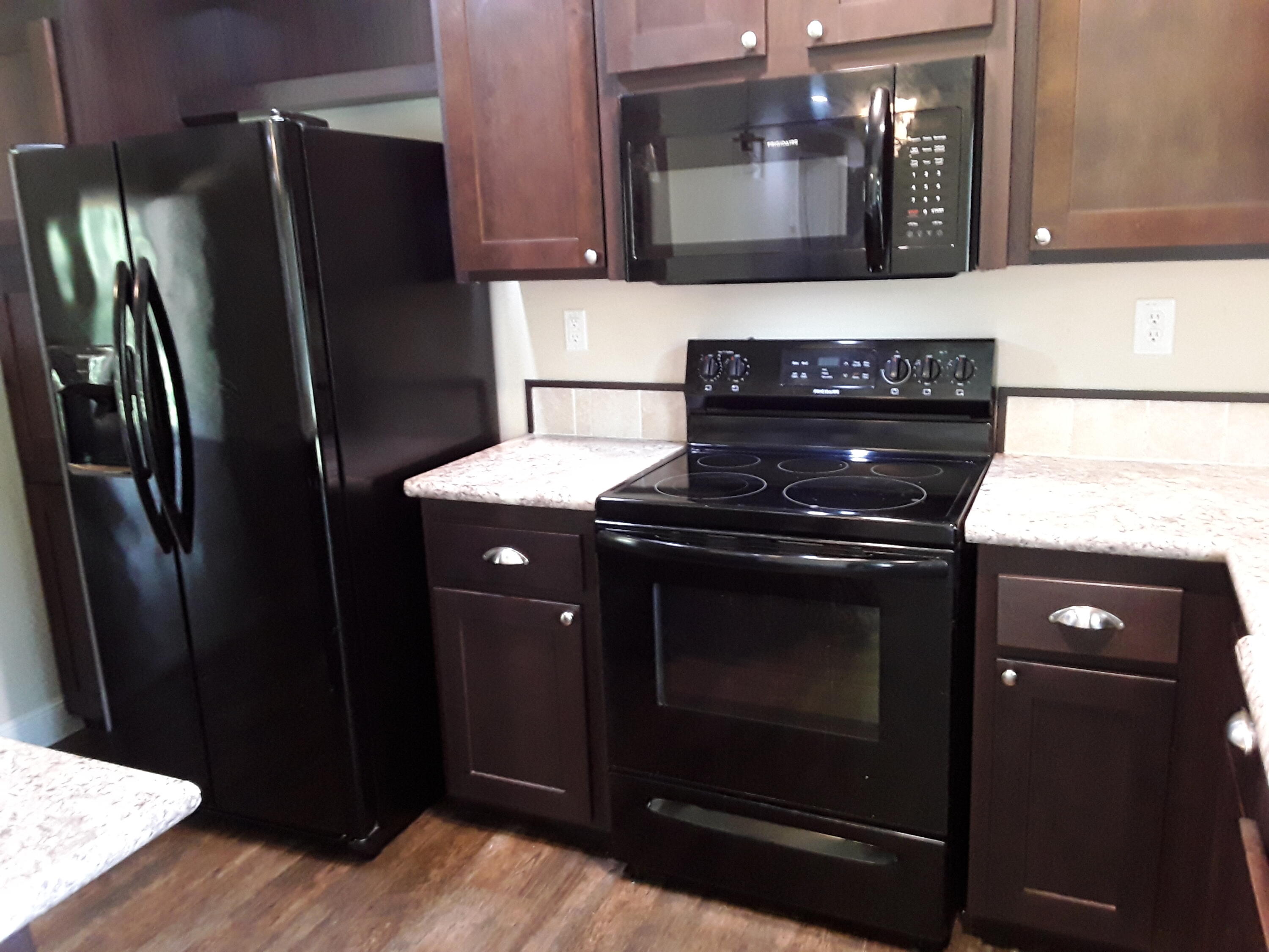 Kings Lake Rd - Residential