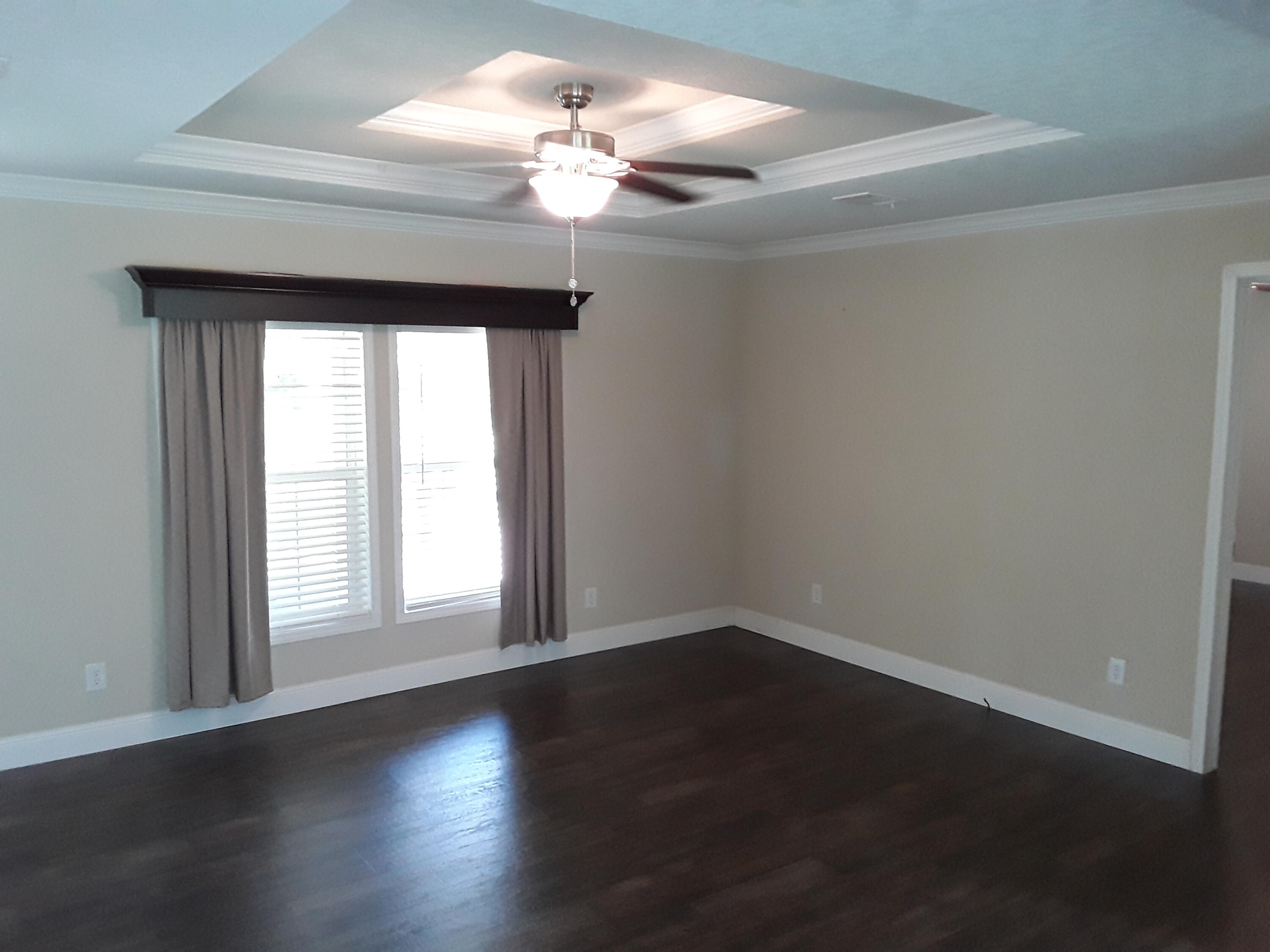 Kings Lake Rd - Residential