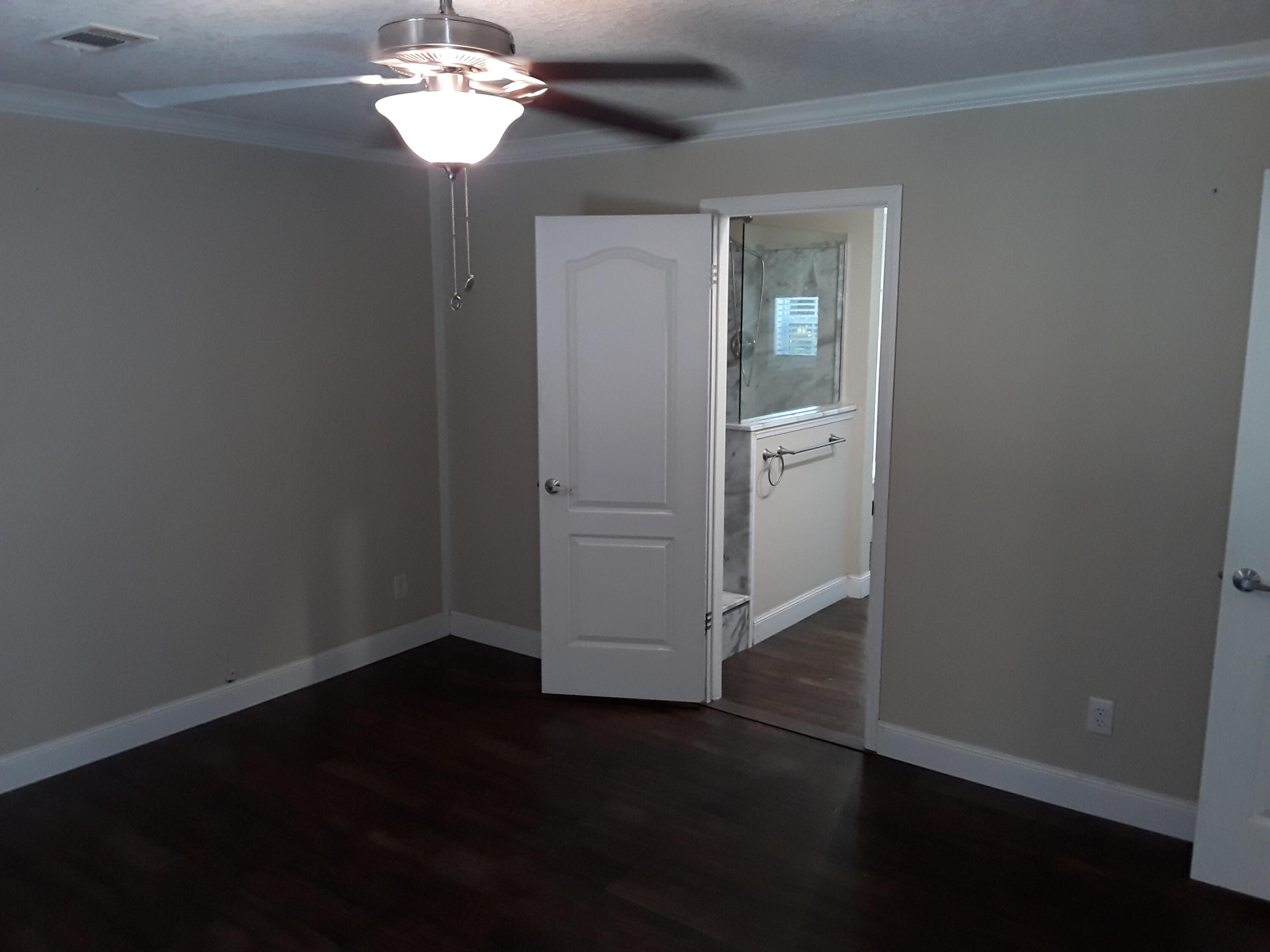 Kings Lake Rd - Residential