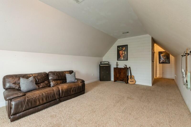 2505 - Auburn & Garden City - Residential