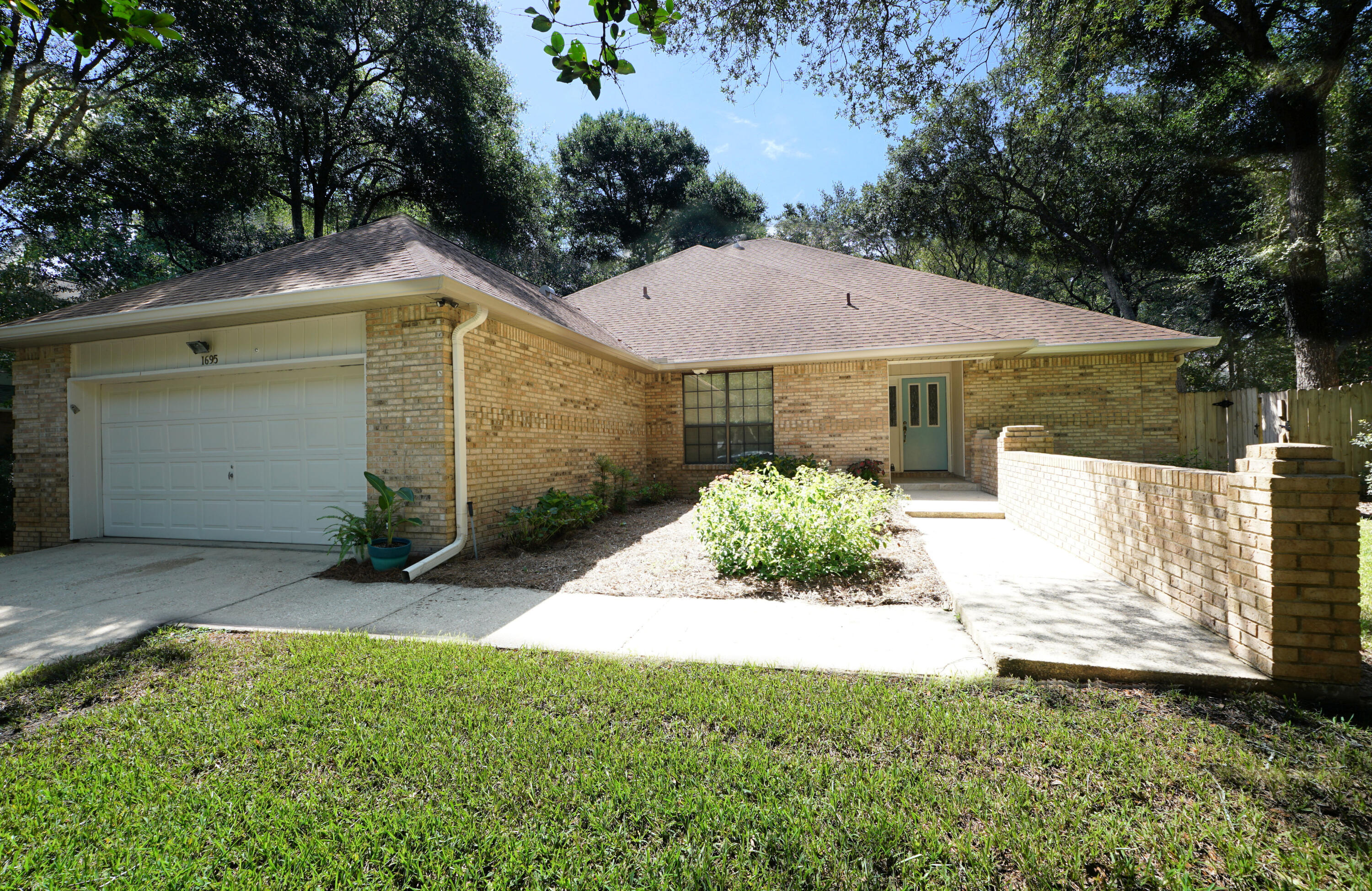 PARKWOOD ESTATES PH 1 BLUEWATER BAY - Residential