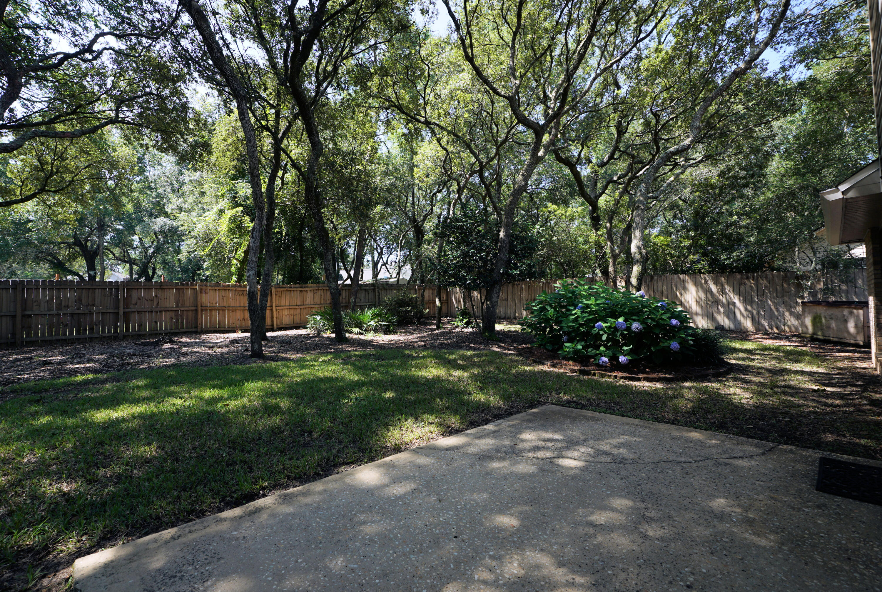 PARKWOOD ESTATES PH 1 BLUEWATER BAY - Residential
