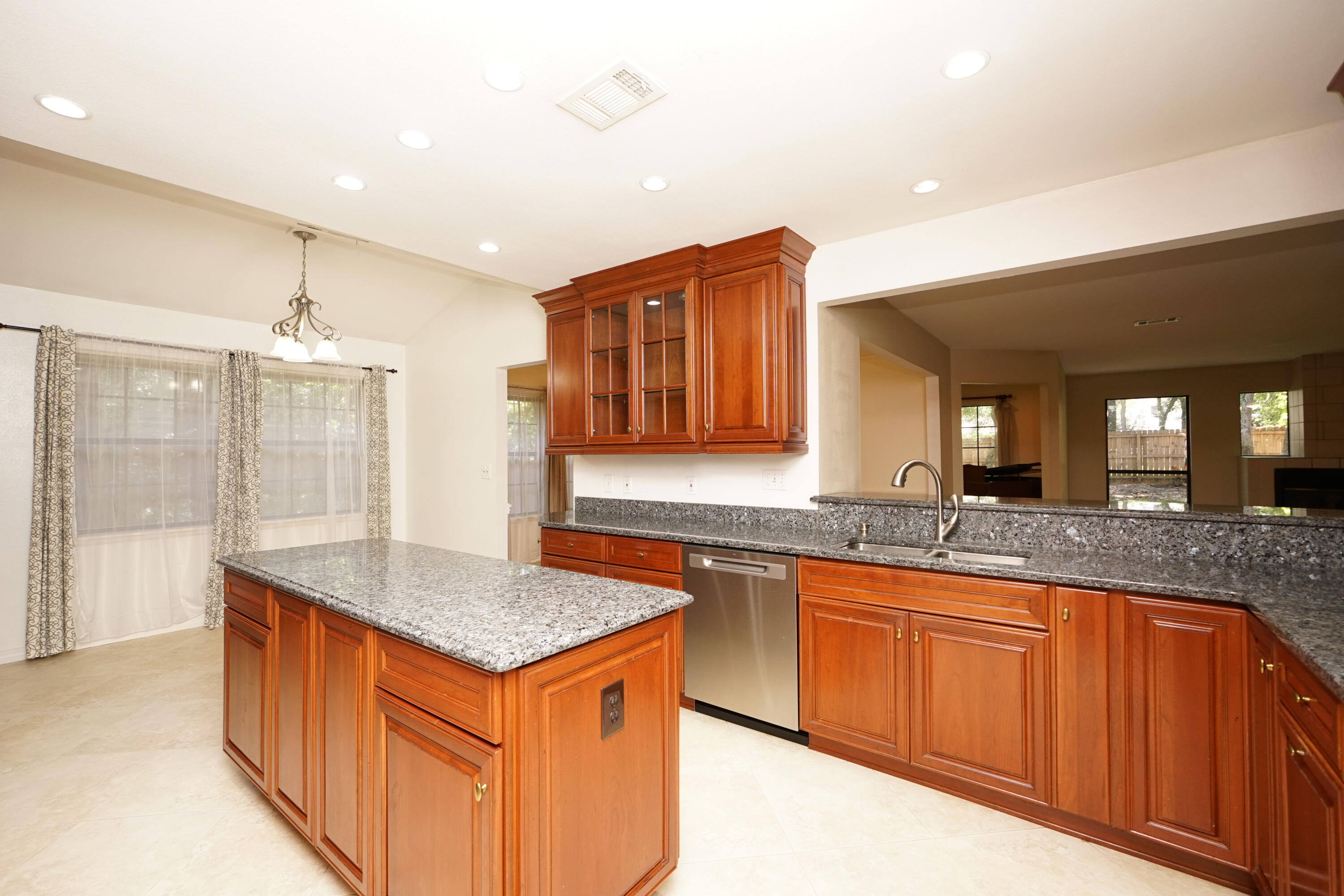 PARKWOOD ESTATES PH 1 BLUEWATER BAY - Residential