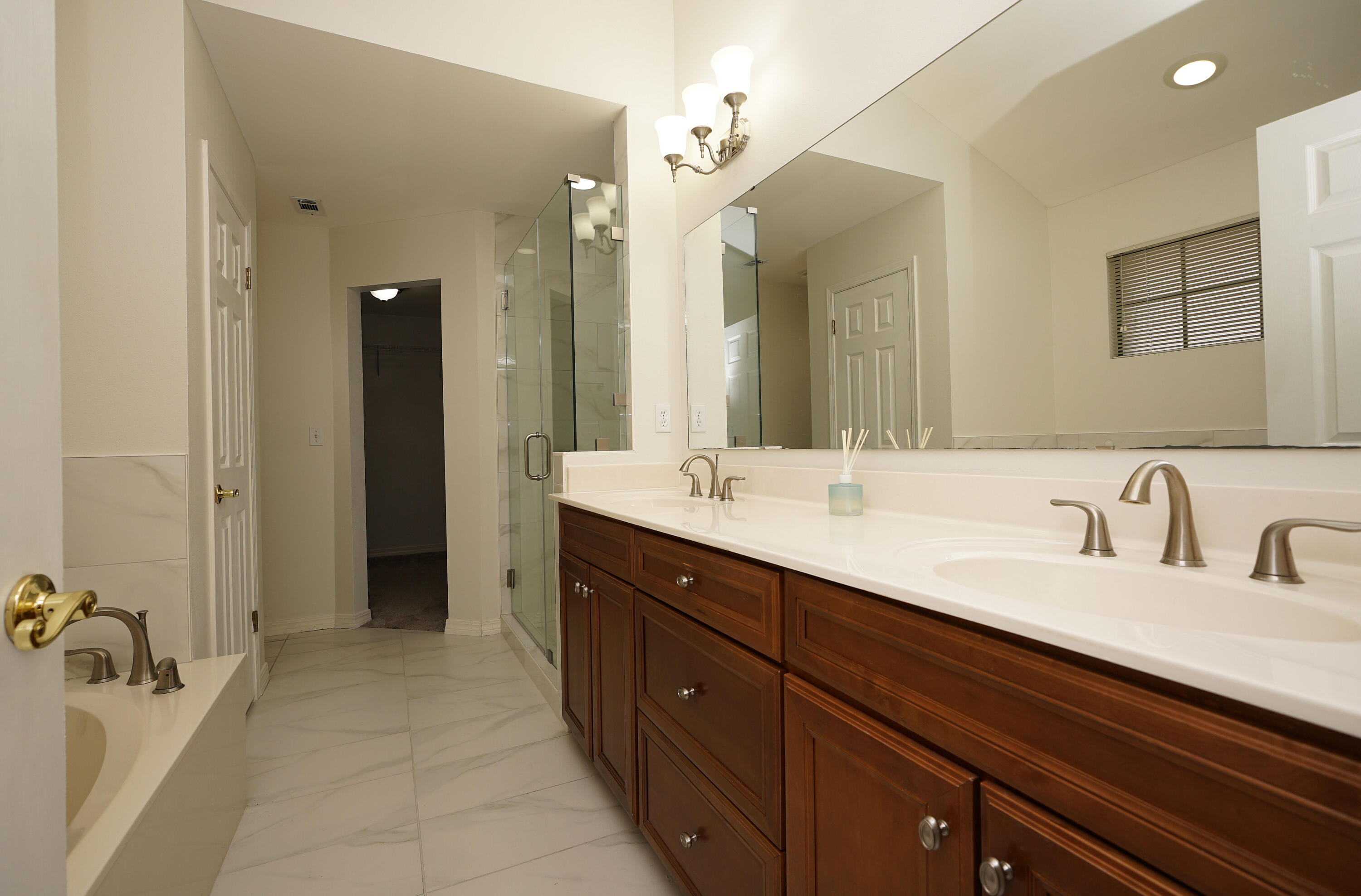 PARKWOOD ESTATES PH 1 BLUEWATER BAY - Residential