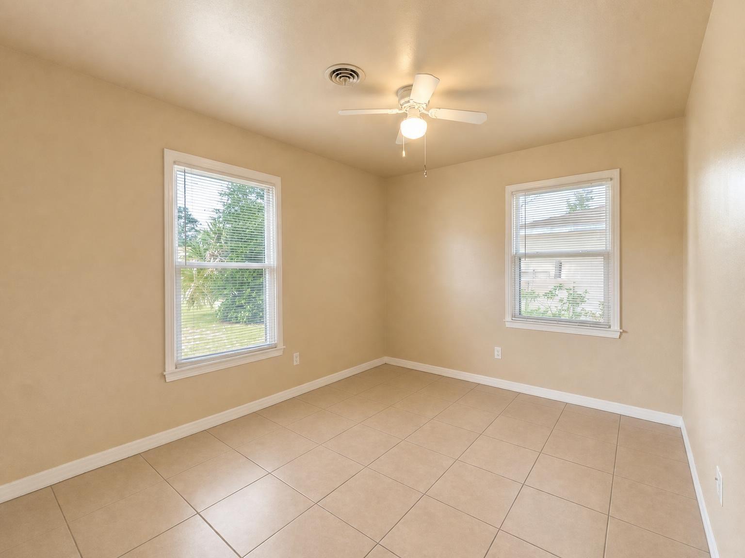 SANTA MARKELLA - Residential Lease