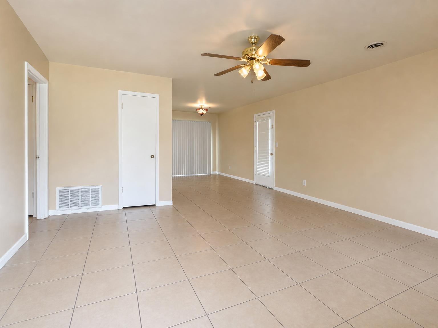 SANTA MARKELLA - Residential Lease