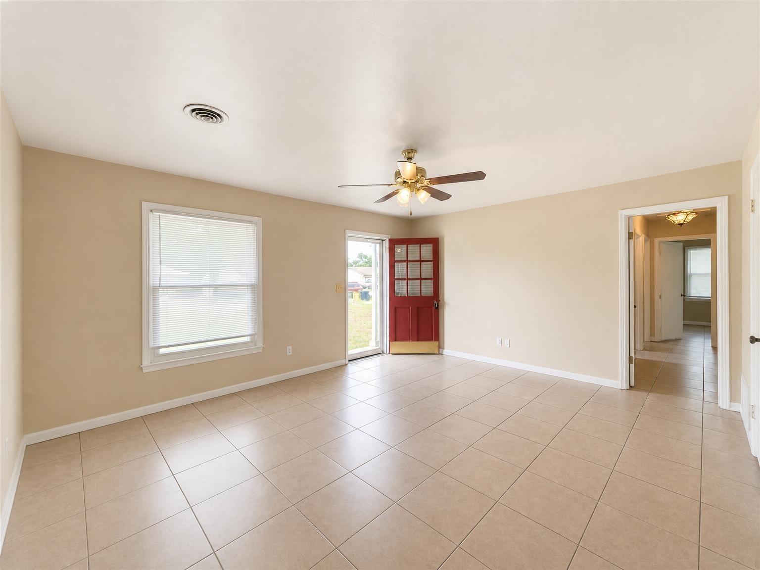 SANTA MARKELLA - Residential Lease