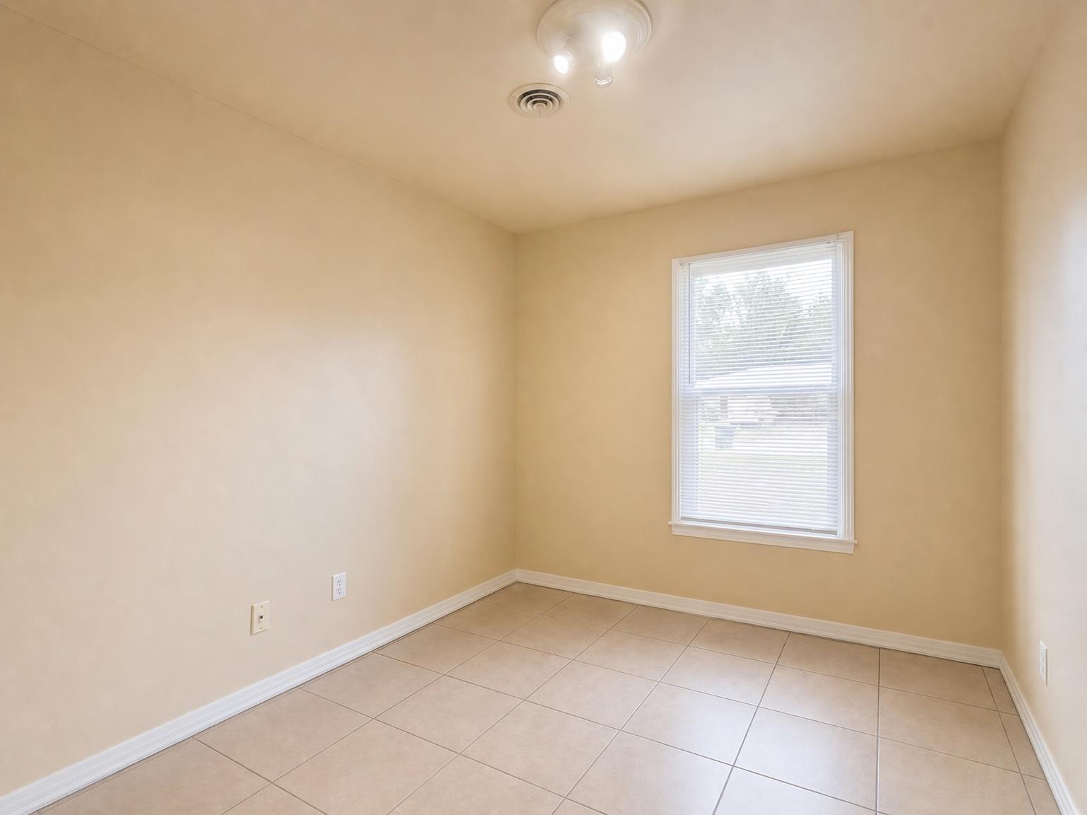 SANTA MARKELLA - Residential Lease