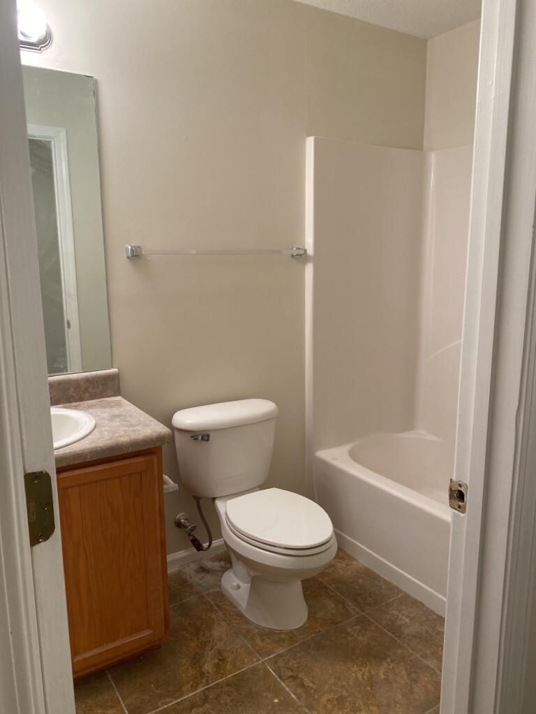 ROLLING PINES - Residential Lease