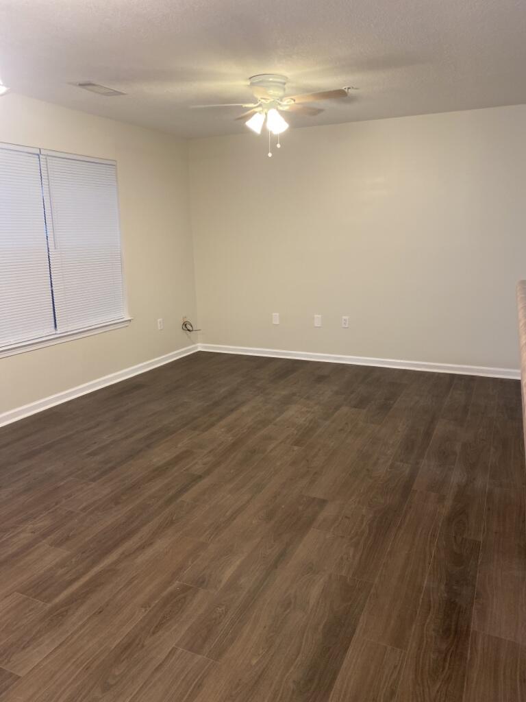 ROLLING PINES - Residential Lease