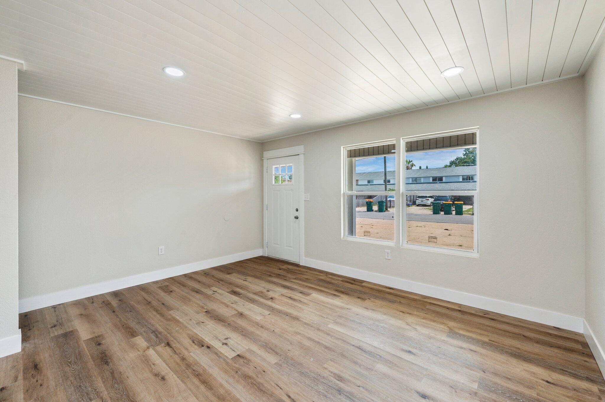 SKEETER RE/SUB LOT 10 - Residential