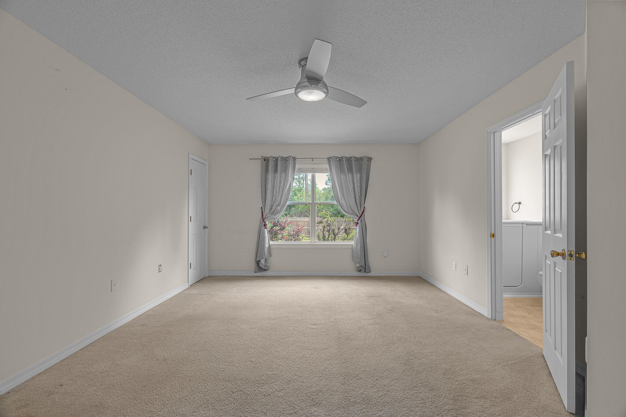 SKY RIDGE ESTATES 1ST ADD - Residential