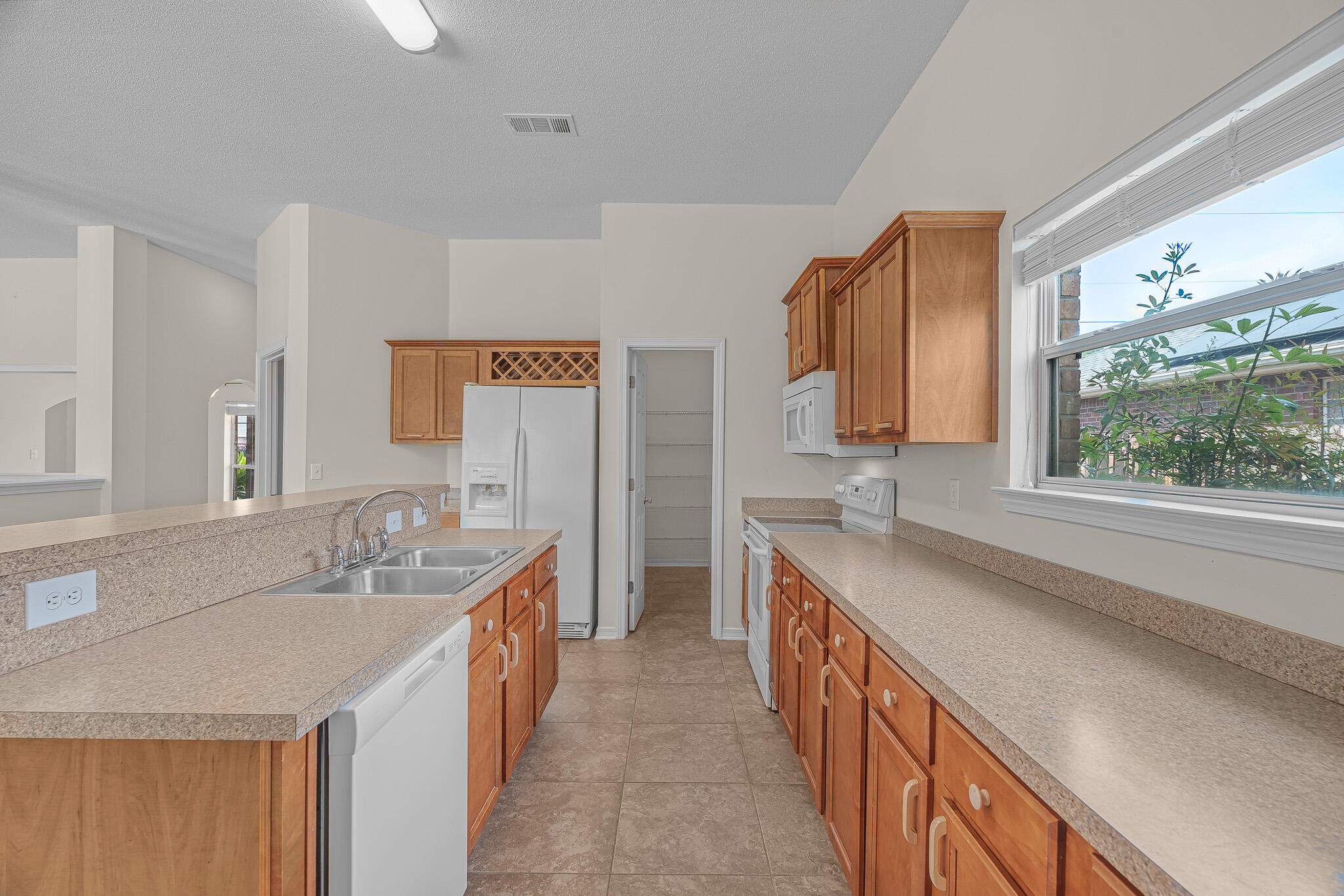 SKY RIDGE ESTATES 1ST ADD - Residential