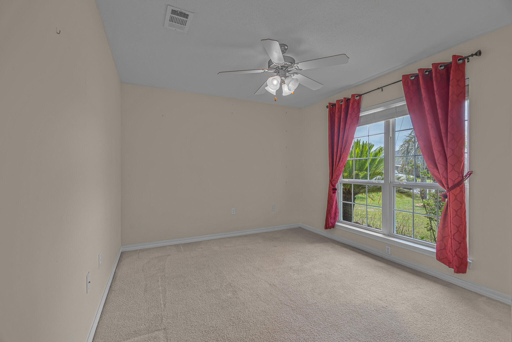 SKY RIDGE ESTATES 1ST ADD - Residential