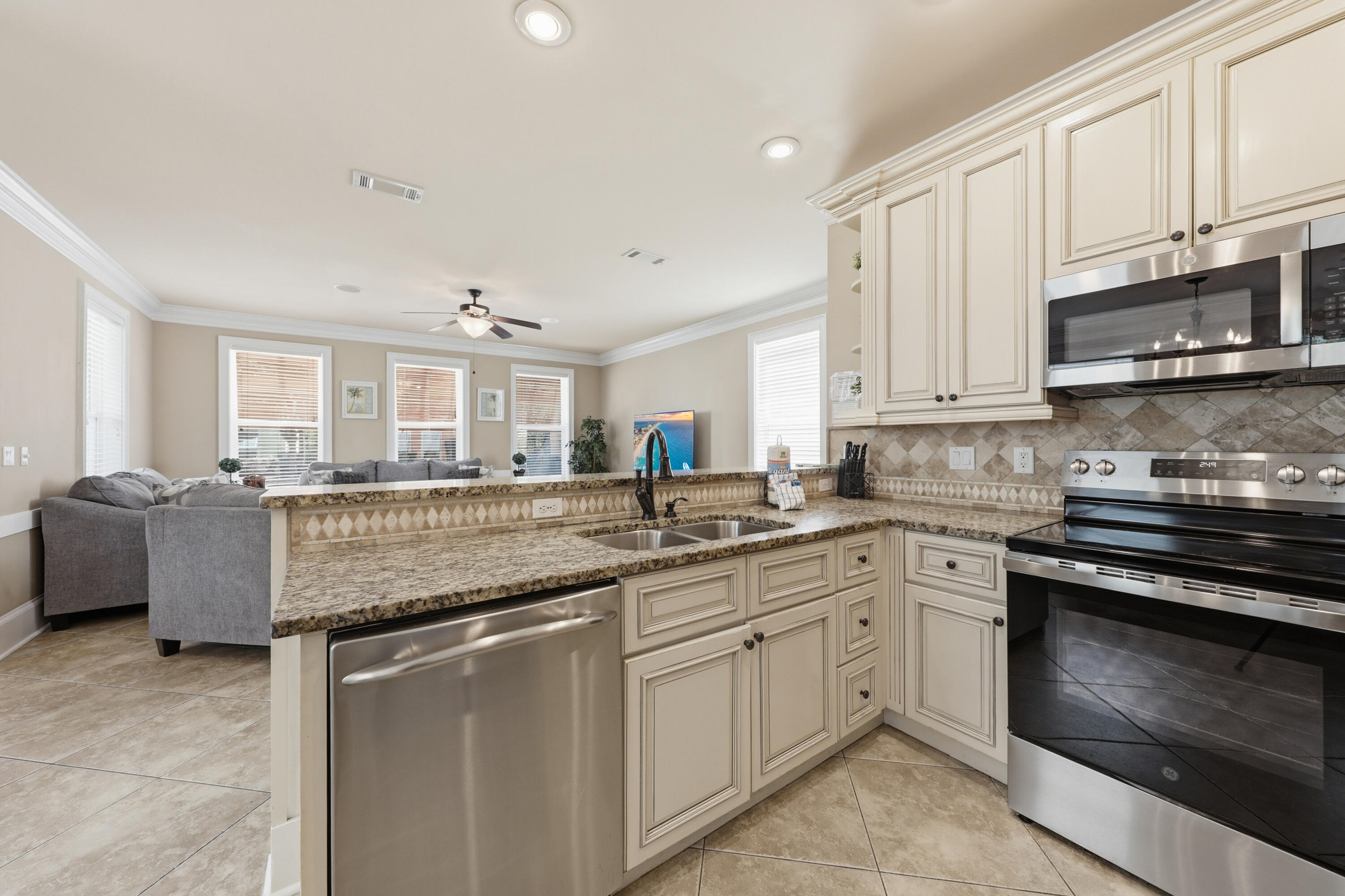 VILLAGES OF CRYSTAL BEACH - Residential