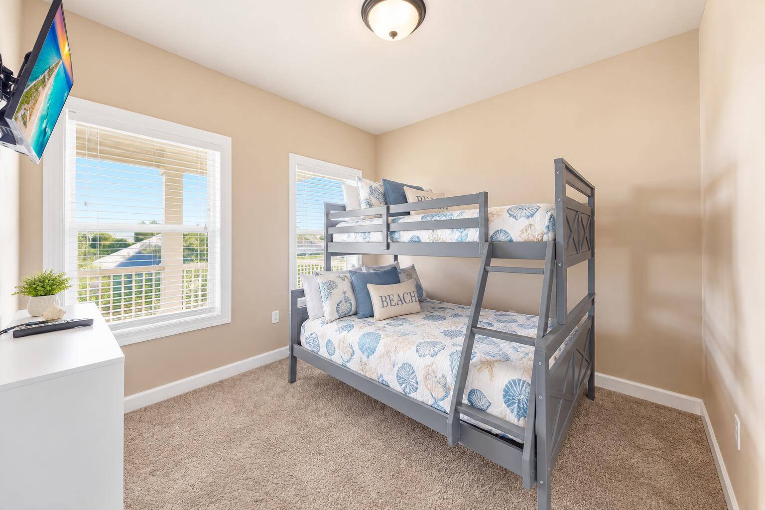 VILLAGES OF CRYSTAL BEACH - Residential