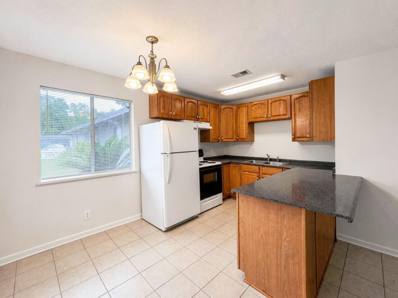 SUNSET STRIP - Residential Lease