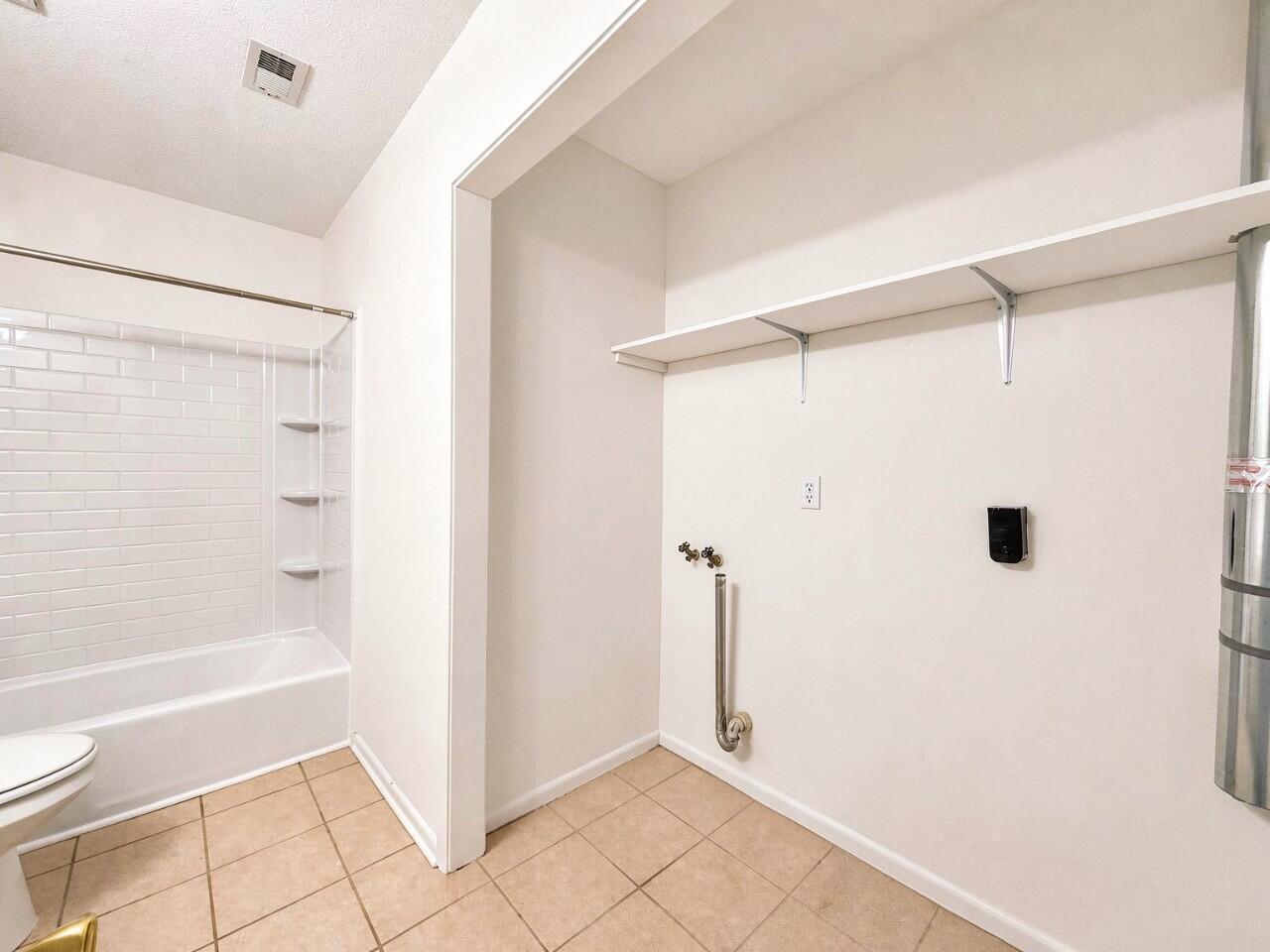 SUNSET STRIP - Residential Lease