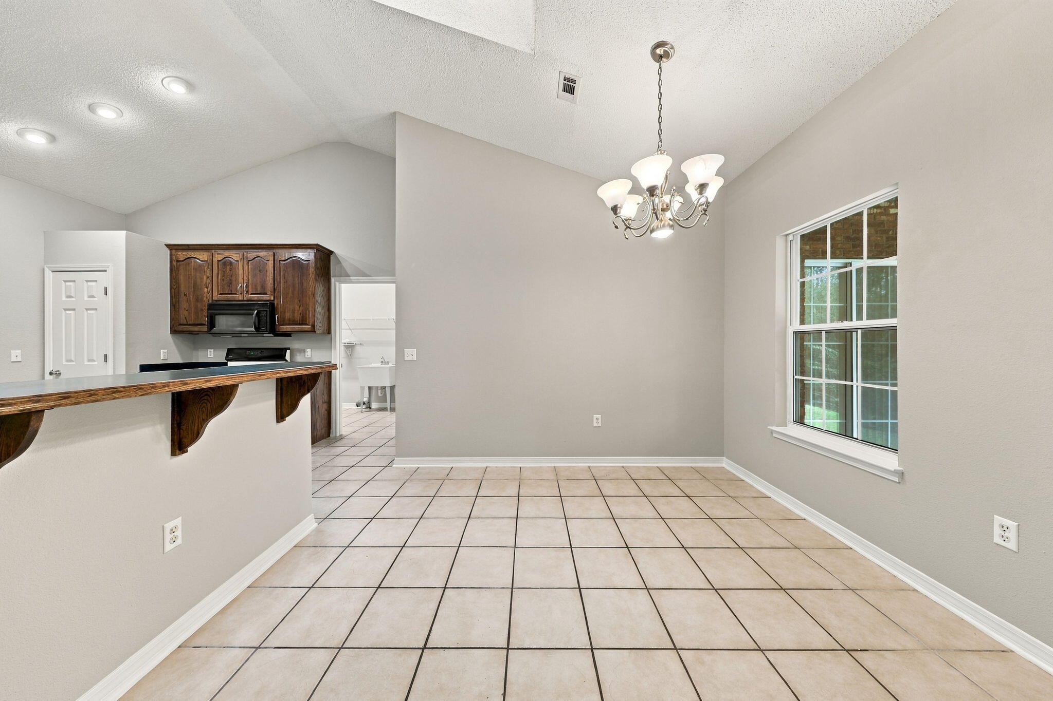 LAKESIDE EAST AMENDED LOT 42 BLK C - Residential