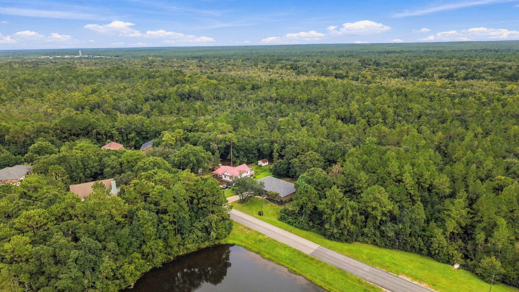 LAKESIDE EAST AMENDED LOT 42 BLK C - Residential