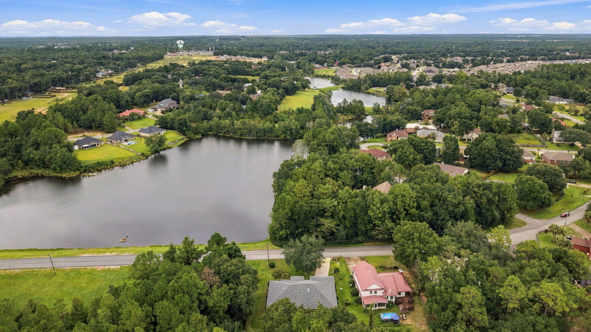 LAKESIDE EAST AMENDED LOT 42 BLK C - Residential