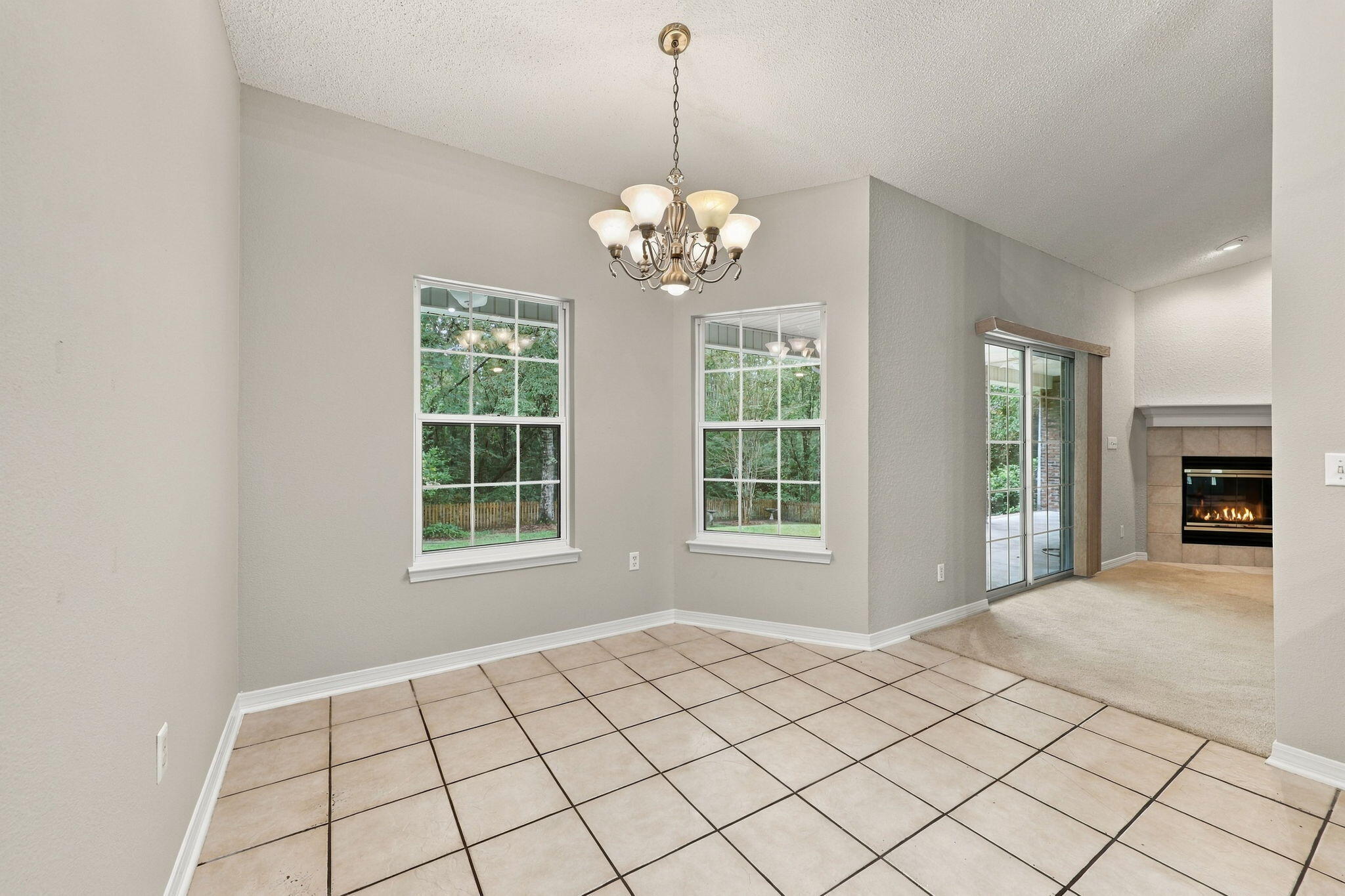 LAKESIDE EAST AMENDED LOT 42 BLK C - Residential