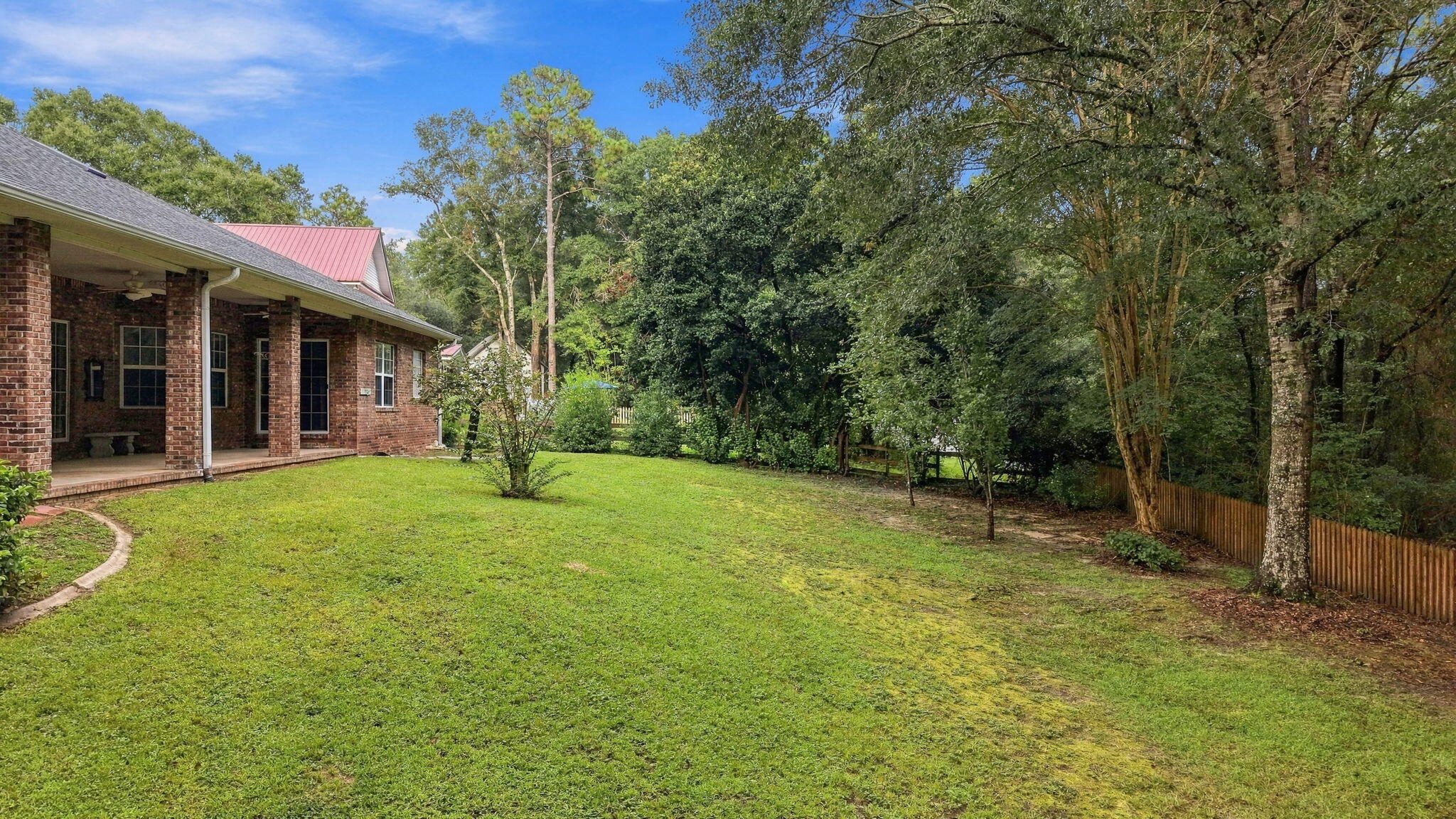 LAKESIDE EAST AMENDED LOT 42 BLK C - Residential