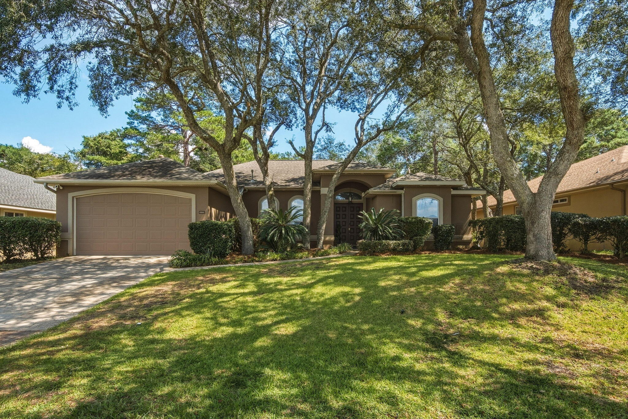 CHARDONNAY ESTATES - Residential