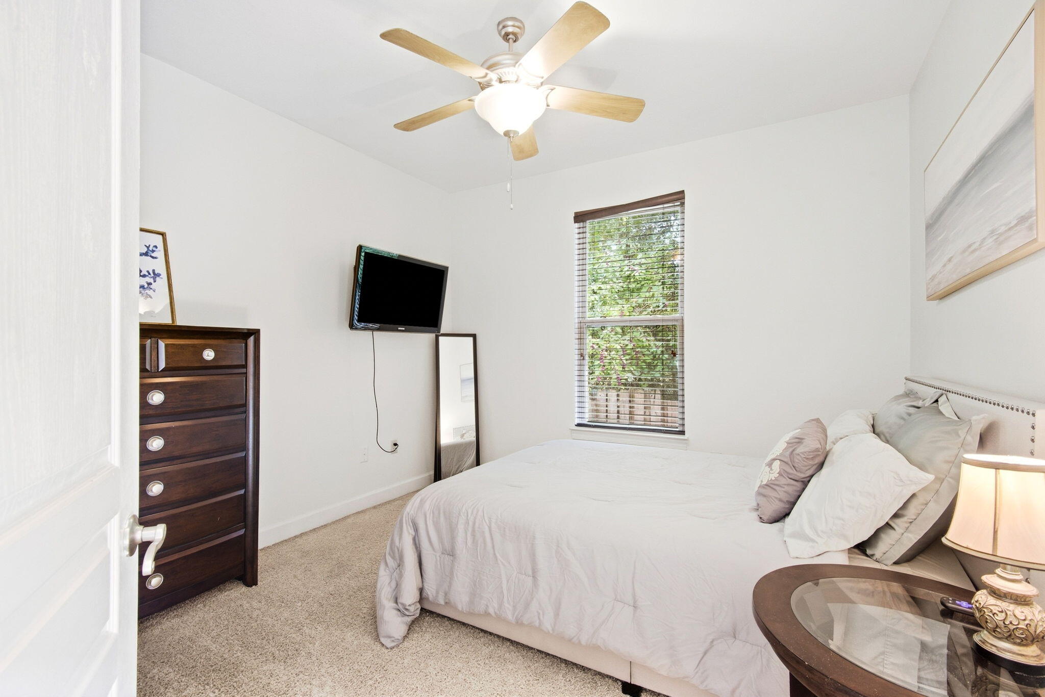 CHARDONNAY ESTATES - Residential