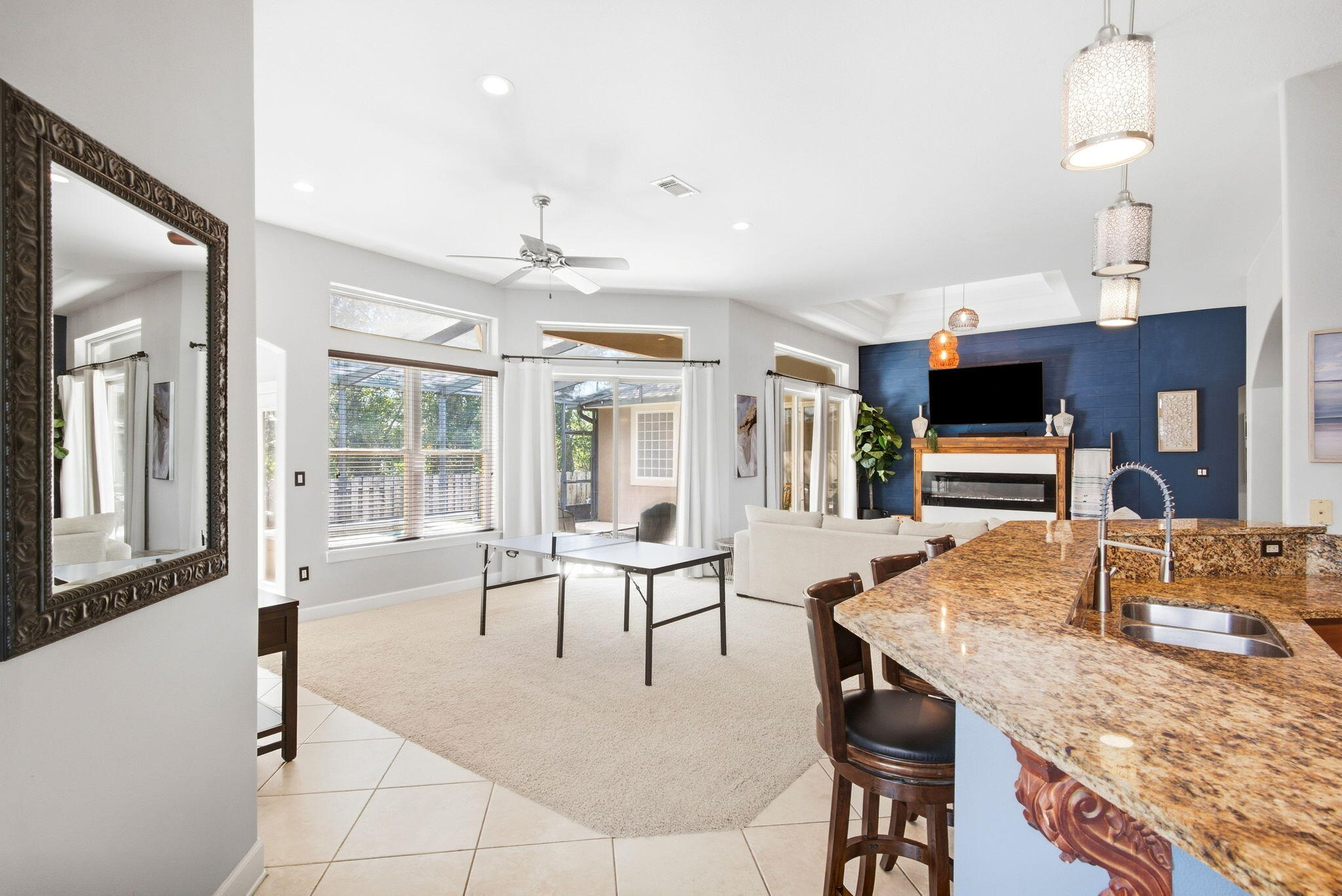 CHARDONNAY ESTATES - Residential