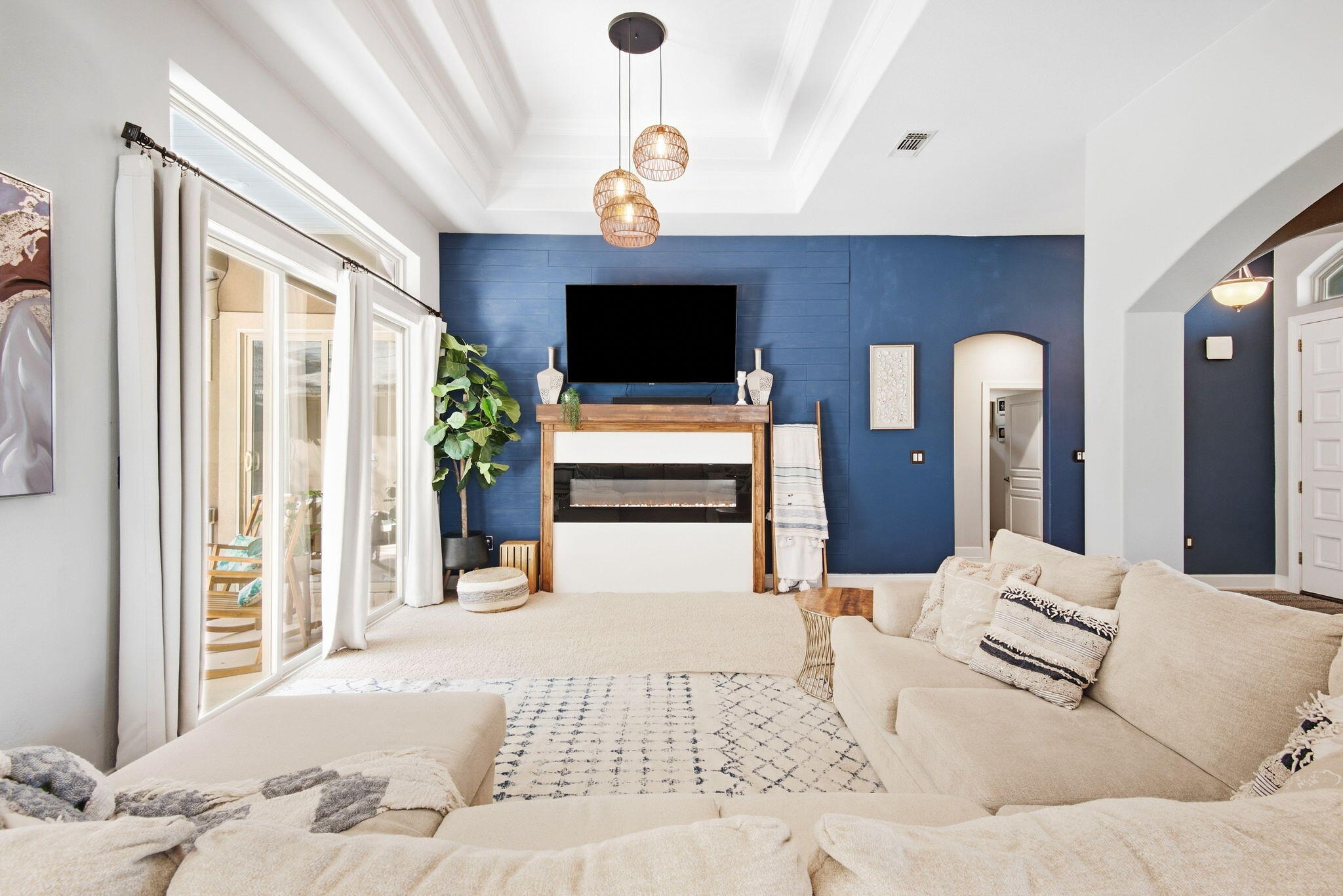 CHARDONNAY ESTATES - Residential