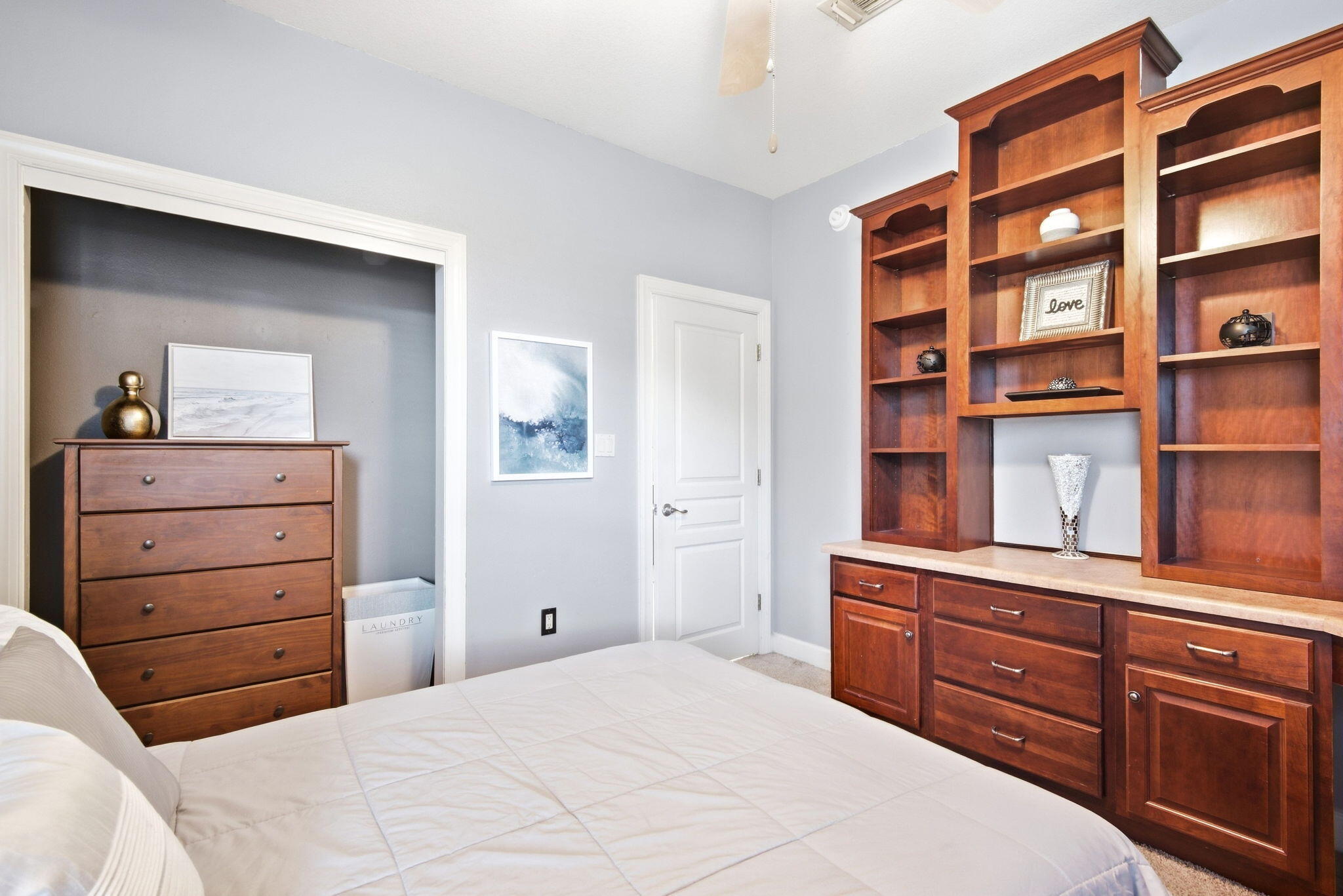 CHARDONNAY ESTATES - Residential