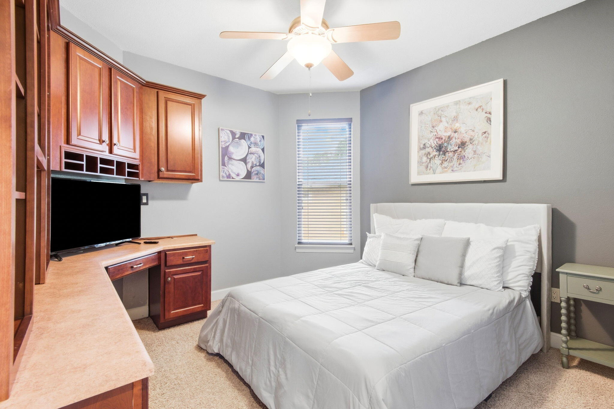 CHARDONNAY ESTATES - Residential