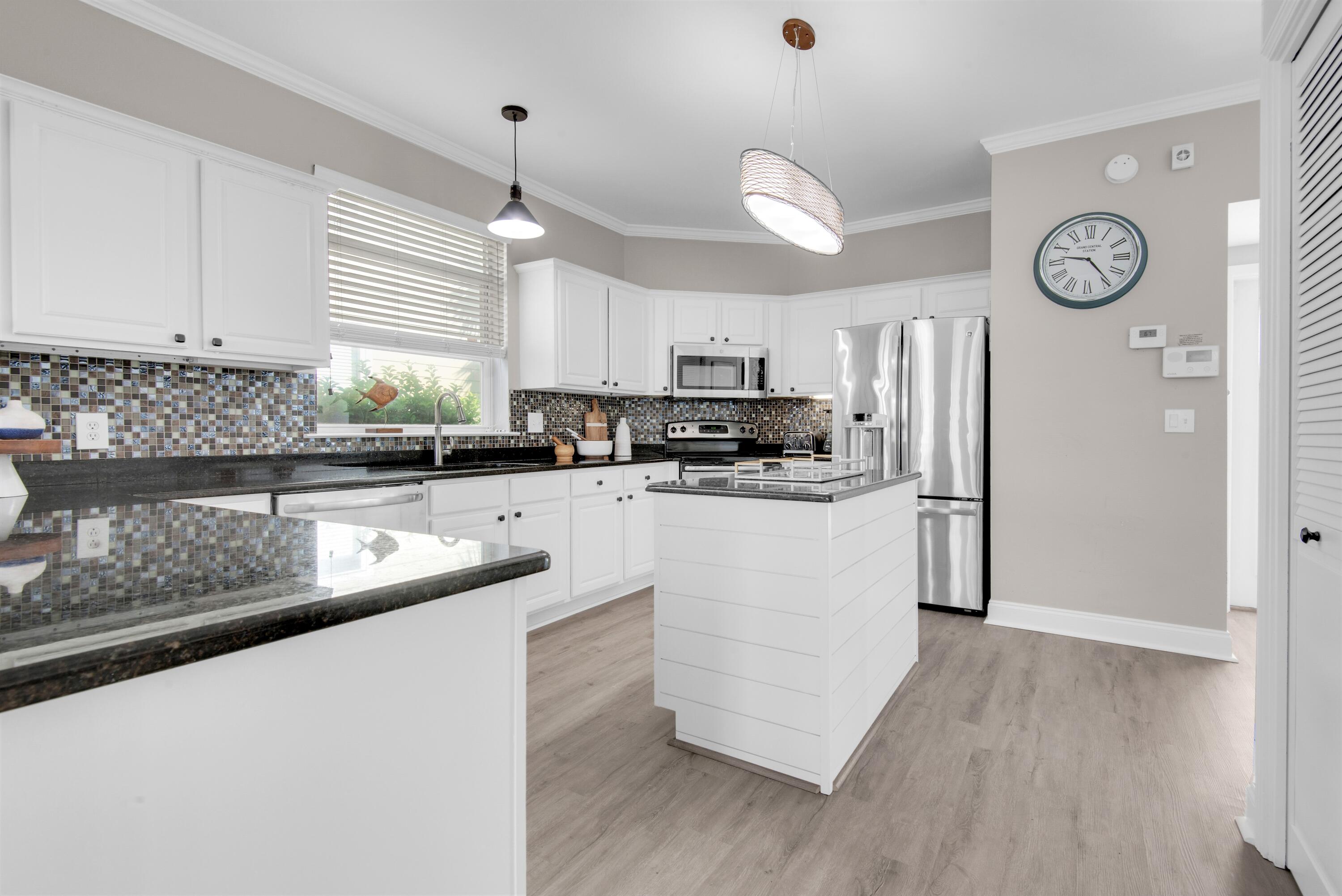 CRYSTAL BEACH - Residential