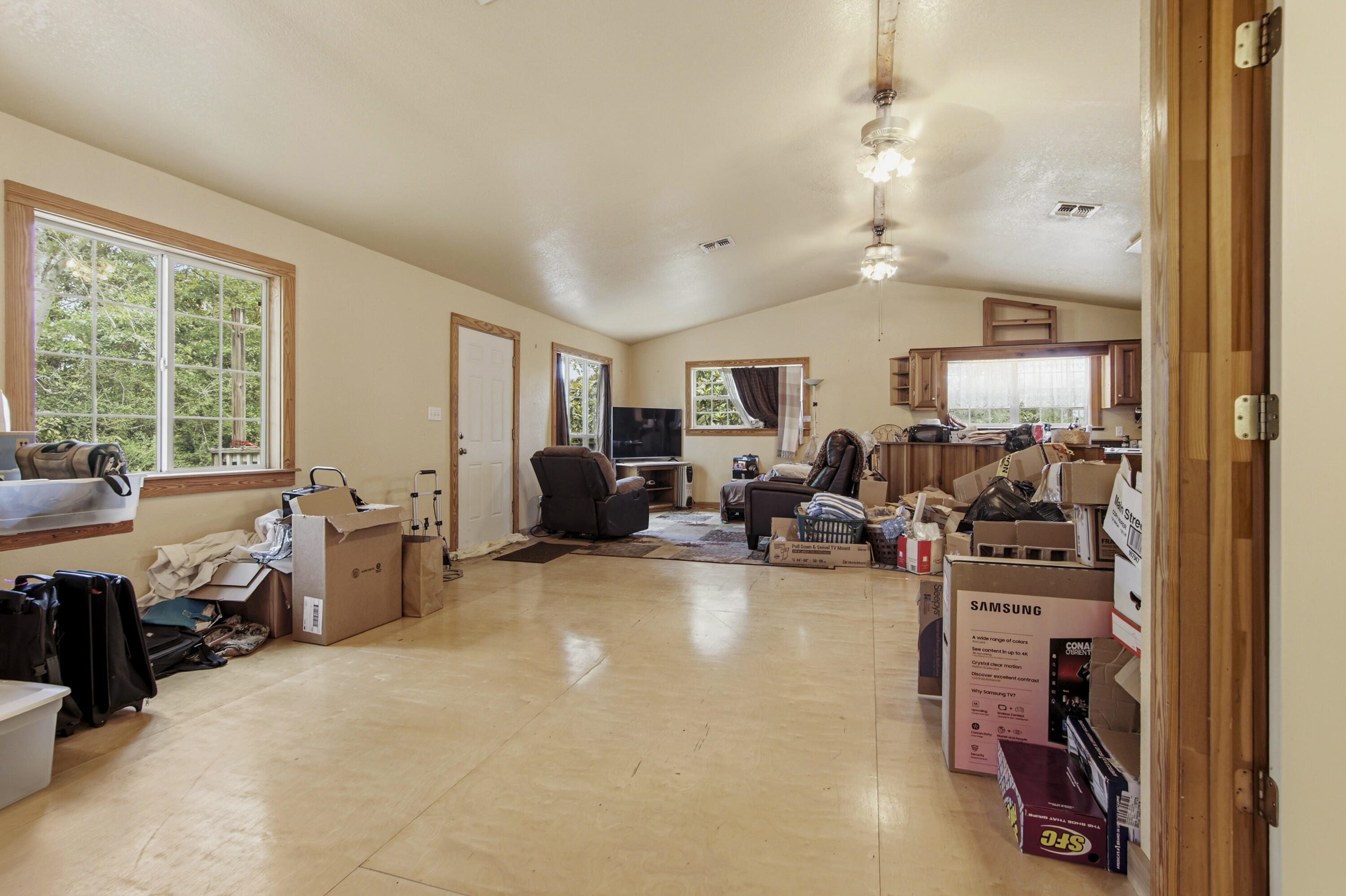 MILLS BAYOU - Residential
