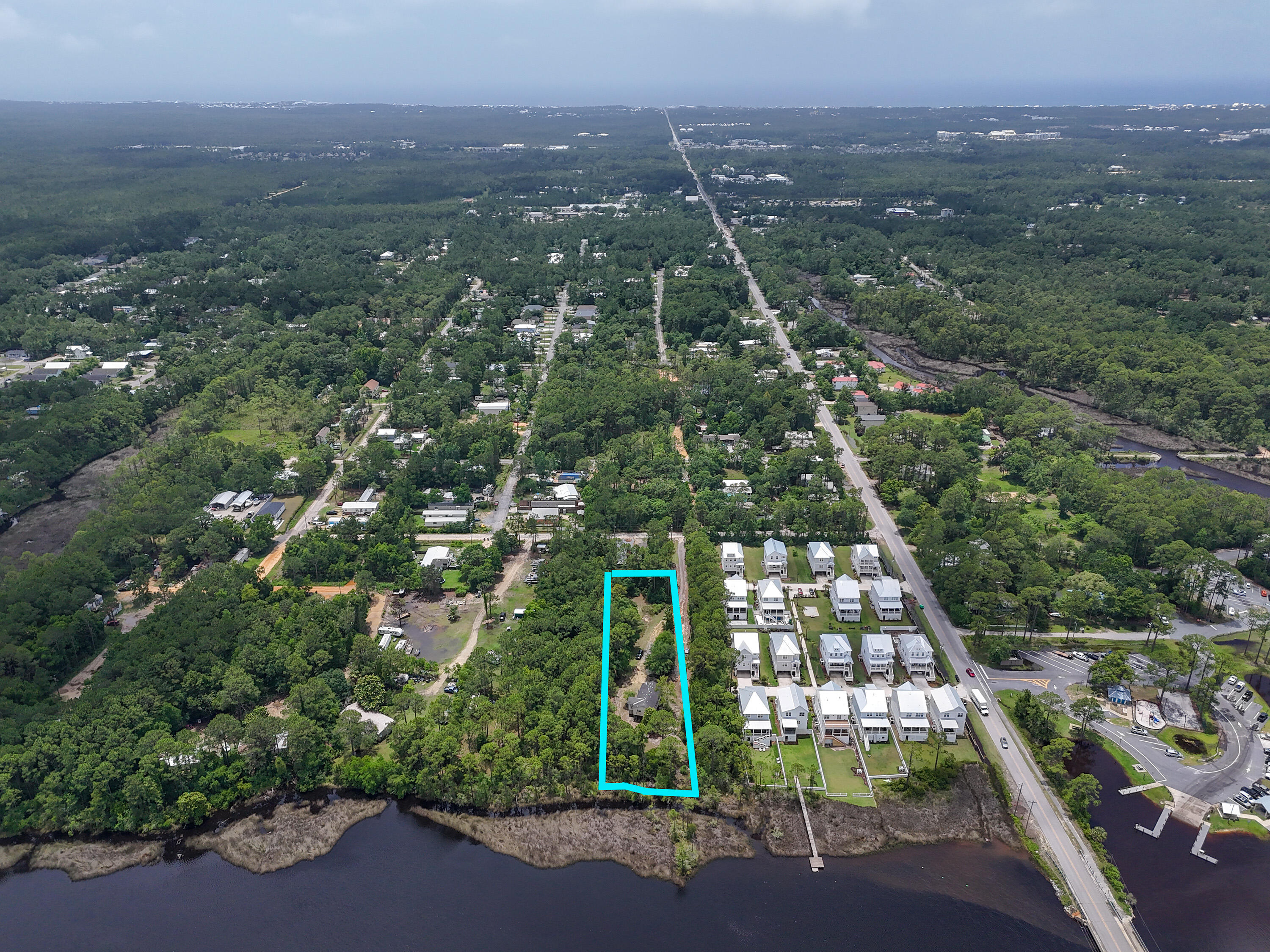 MILLS BAYOU - Residential